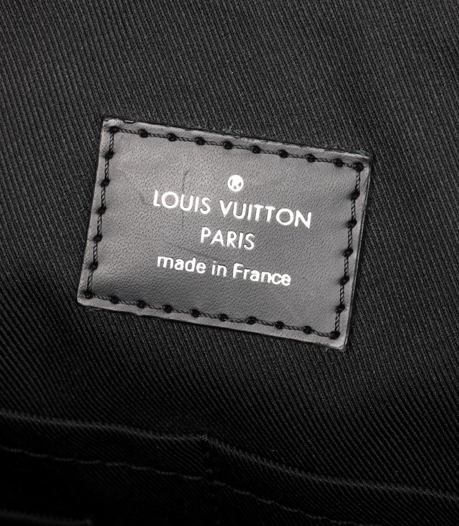 Louis Vuitton Damier Graphite Coated Canvas Christopher Messenger For Sale 2