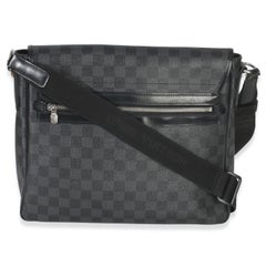 Louis Vuitton Damier Graphite Daniel Messenger MM