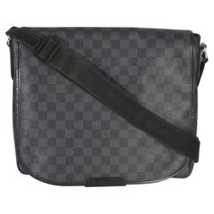 Louis Vuitton Damier Graphite Daniel Messenger MM