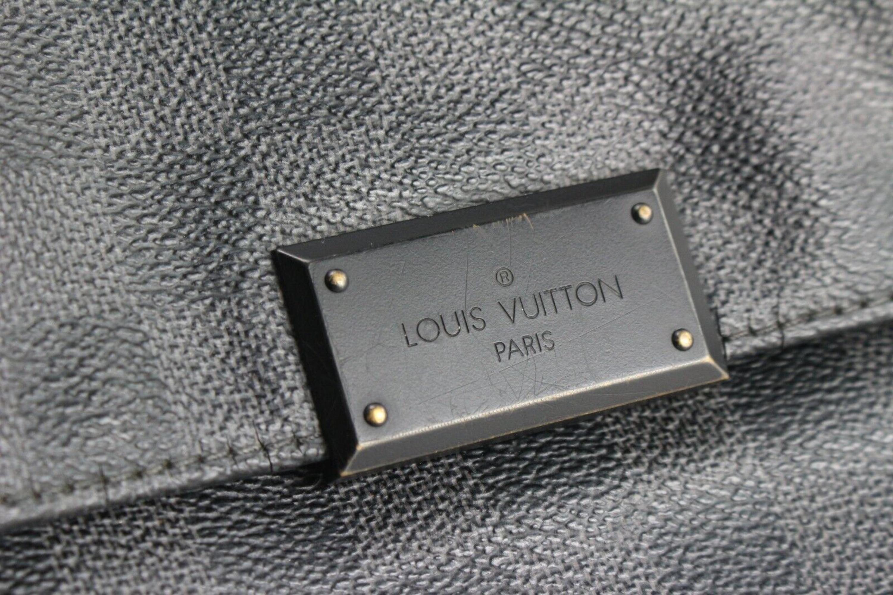 Louis Vuitton Damier Graphite District PM Mick Daniel 1LVJ1230 1
