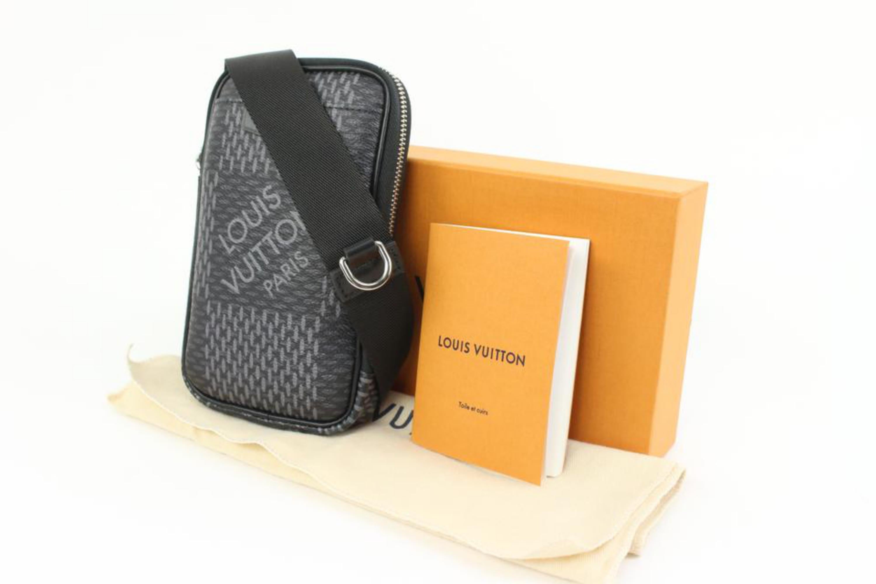 Louis Vuitton Damier Graphite Giant Modular Pouch Crossbody 27lk321s
Date Code/Serial Number: SP3280
Made In: France
Measurements: Length:  4