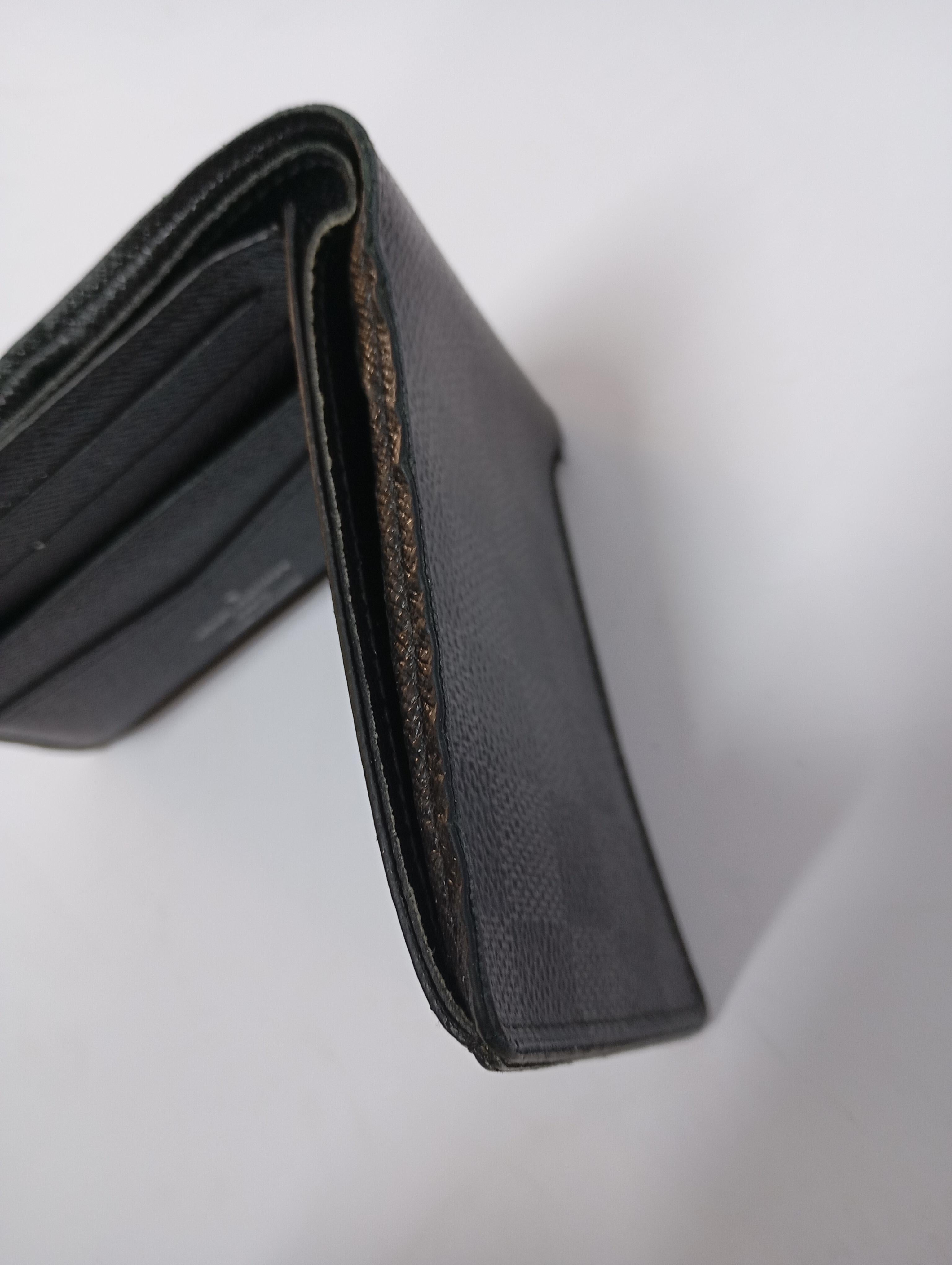 Nero Louis Vuitton in vendita