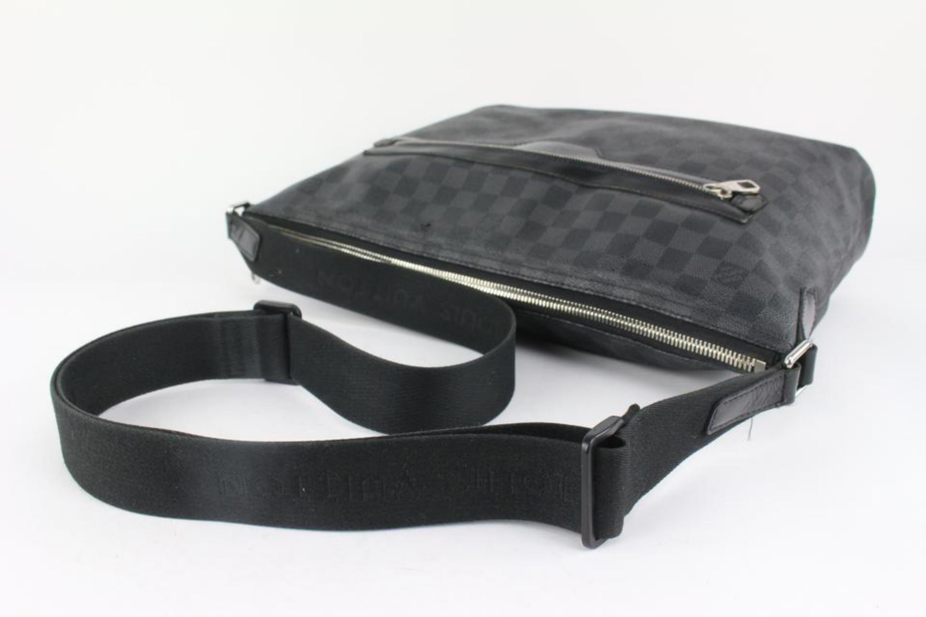 Louis Vuitton Damier Graphite Mick MM Crossbody Messenger Bag 1116lv30 1
