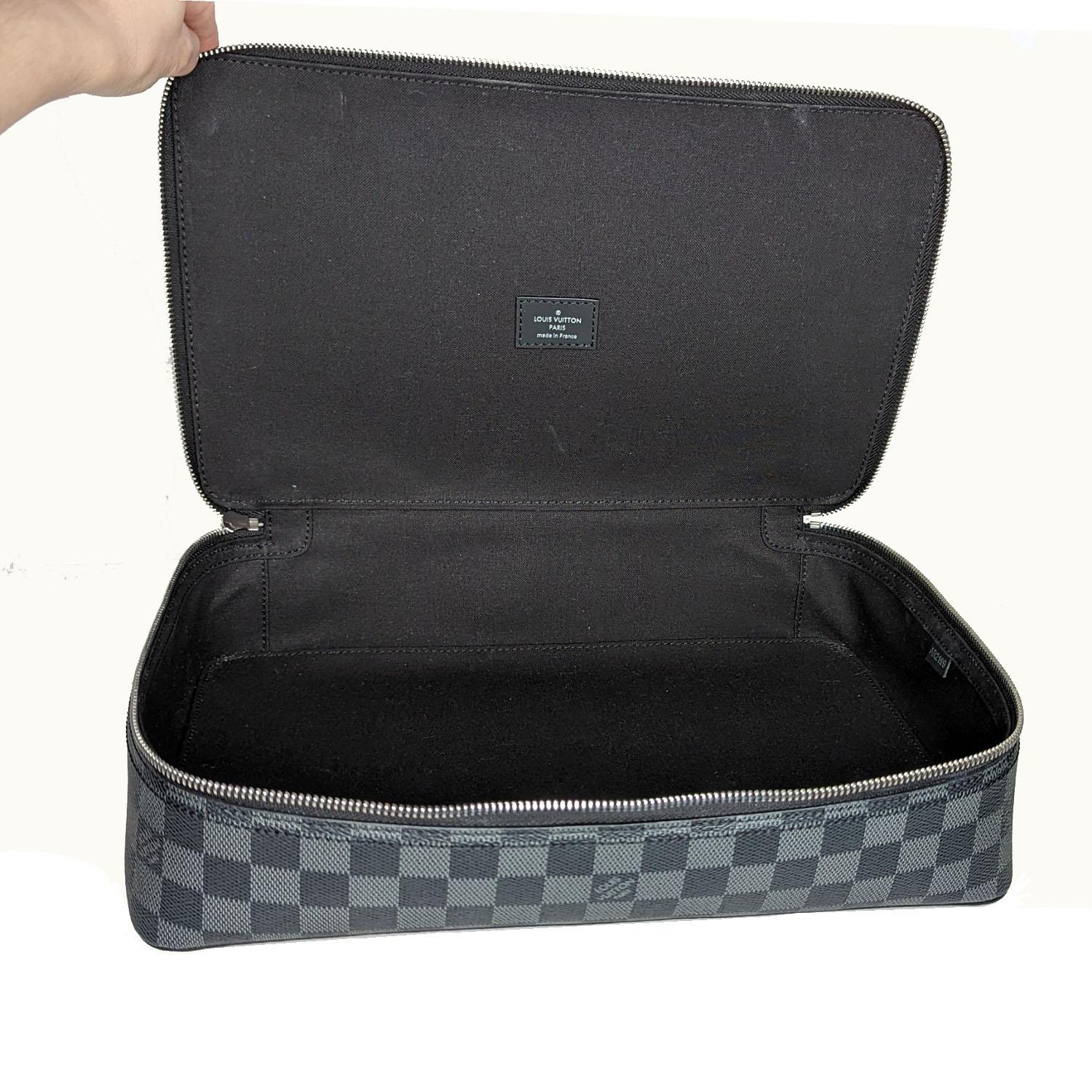 Louis Vuitton Damier Graphite Packing Cube GM 2