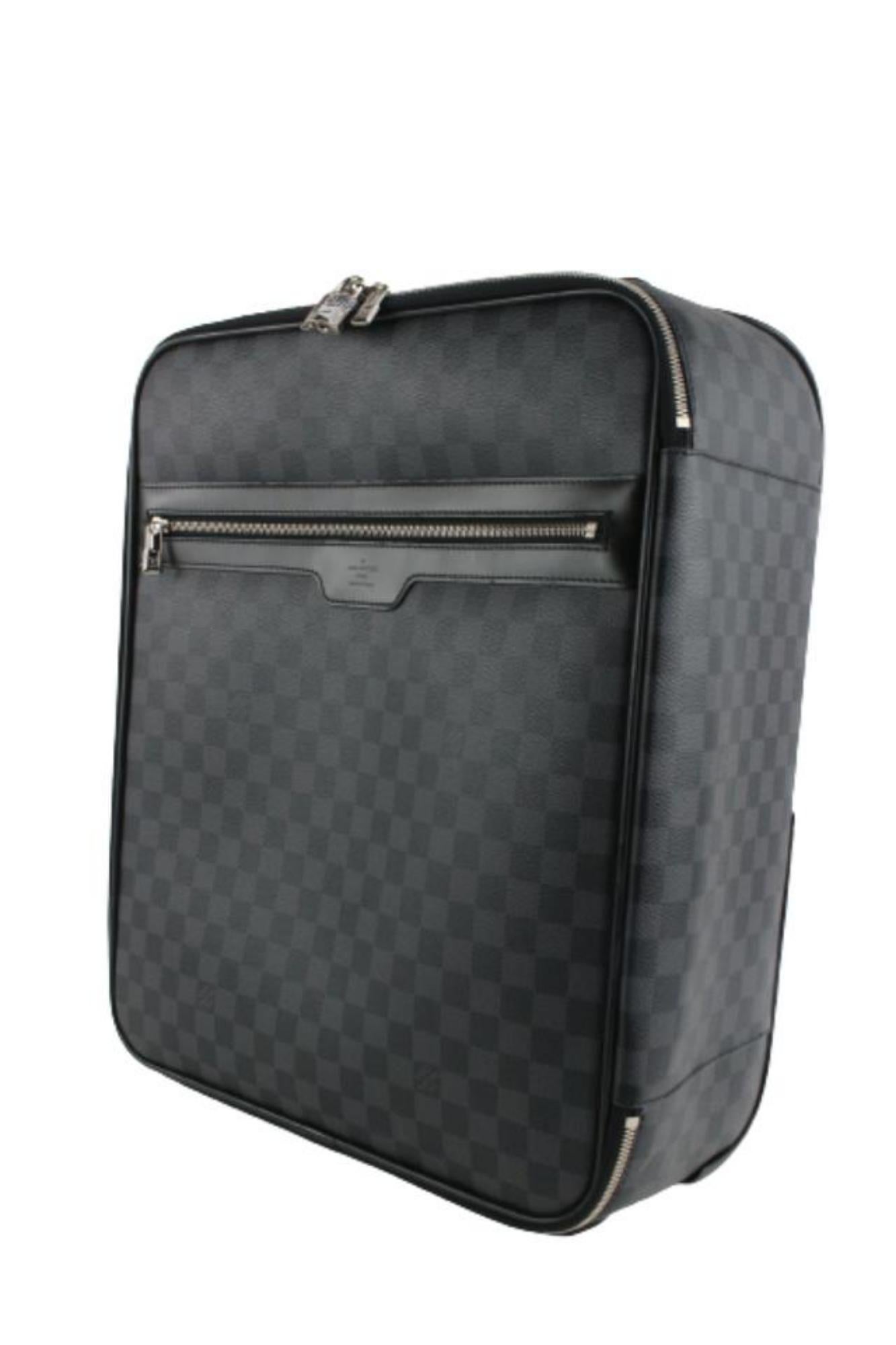 Louis Vuitton Damier Graphite Pegase 45 Rolling Luggage Trolley Suitcase 1223lv2
Date Code/Serial Number: SP0190
Made In: France
Measurements: Length:  14.5