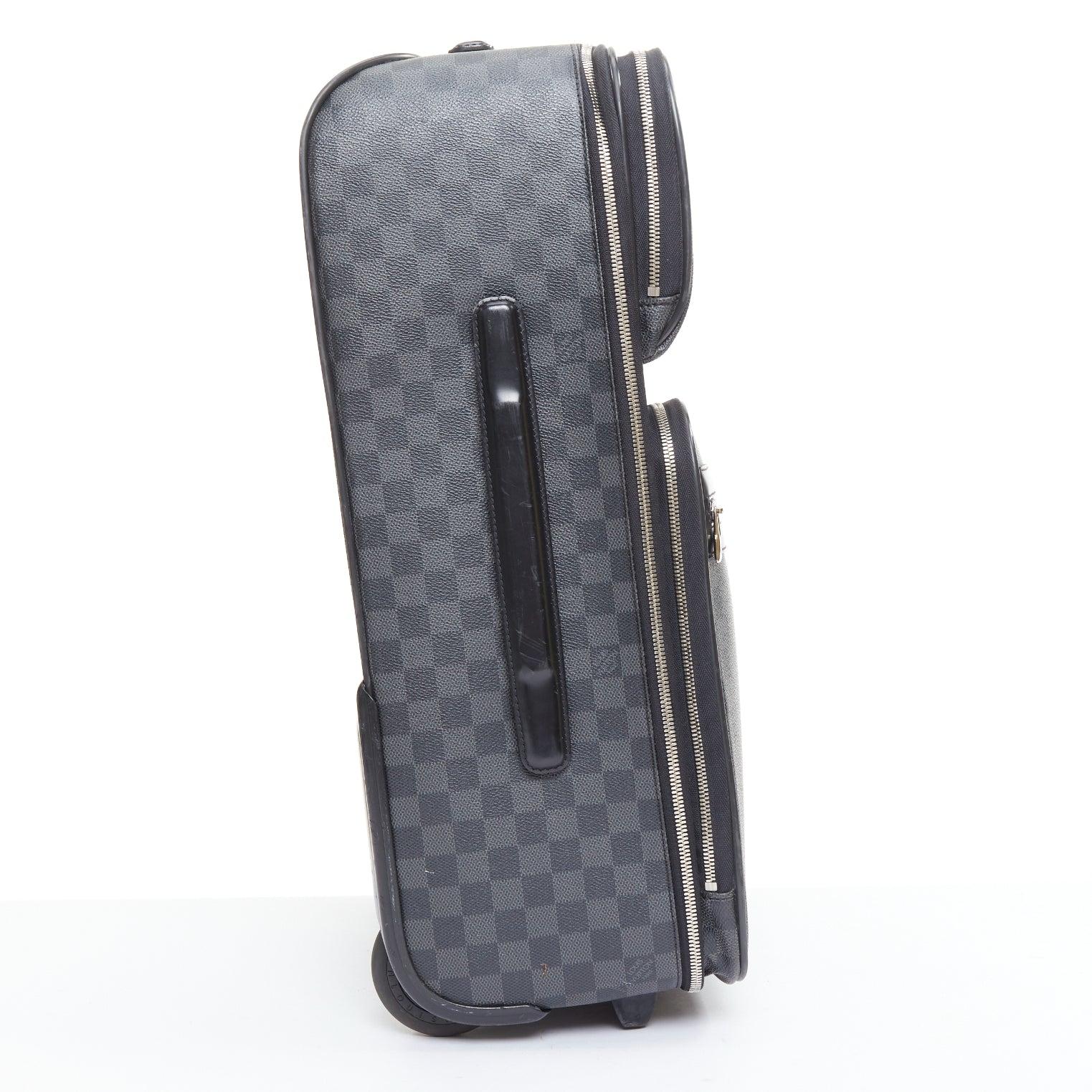 LOUIS VUITTON Damier Graphite Pegase Legere 55 schwarzes Canvas Business Gepäck (Schwarz) im Angebot