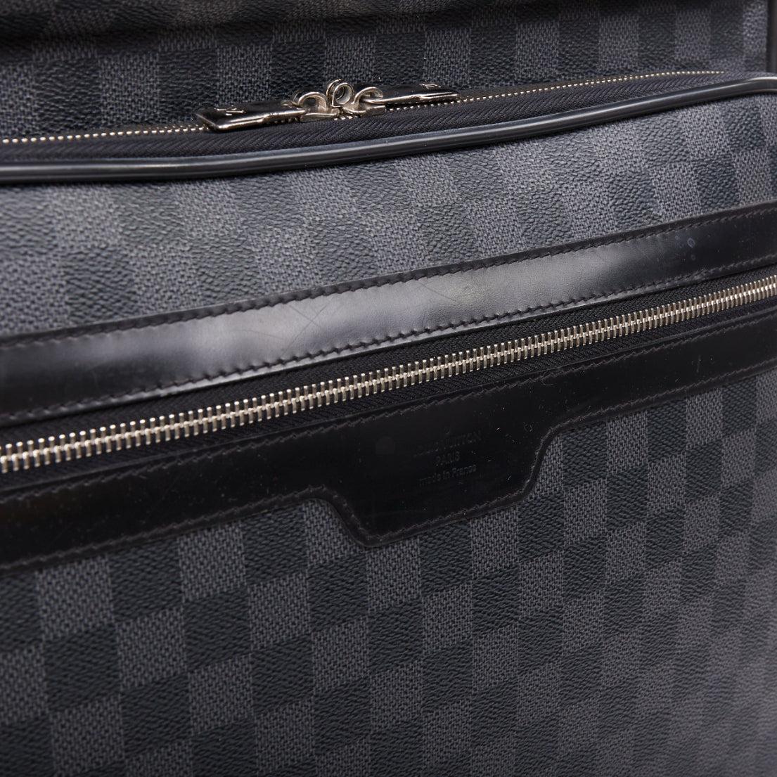 LOUIS VUITTON Damier Graphite Pegase Legere 55 schwarzes Canvas Business Gepäck im Angebot 2