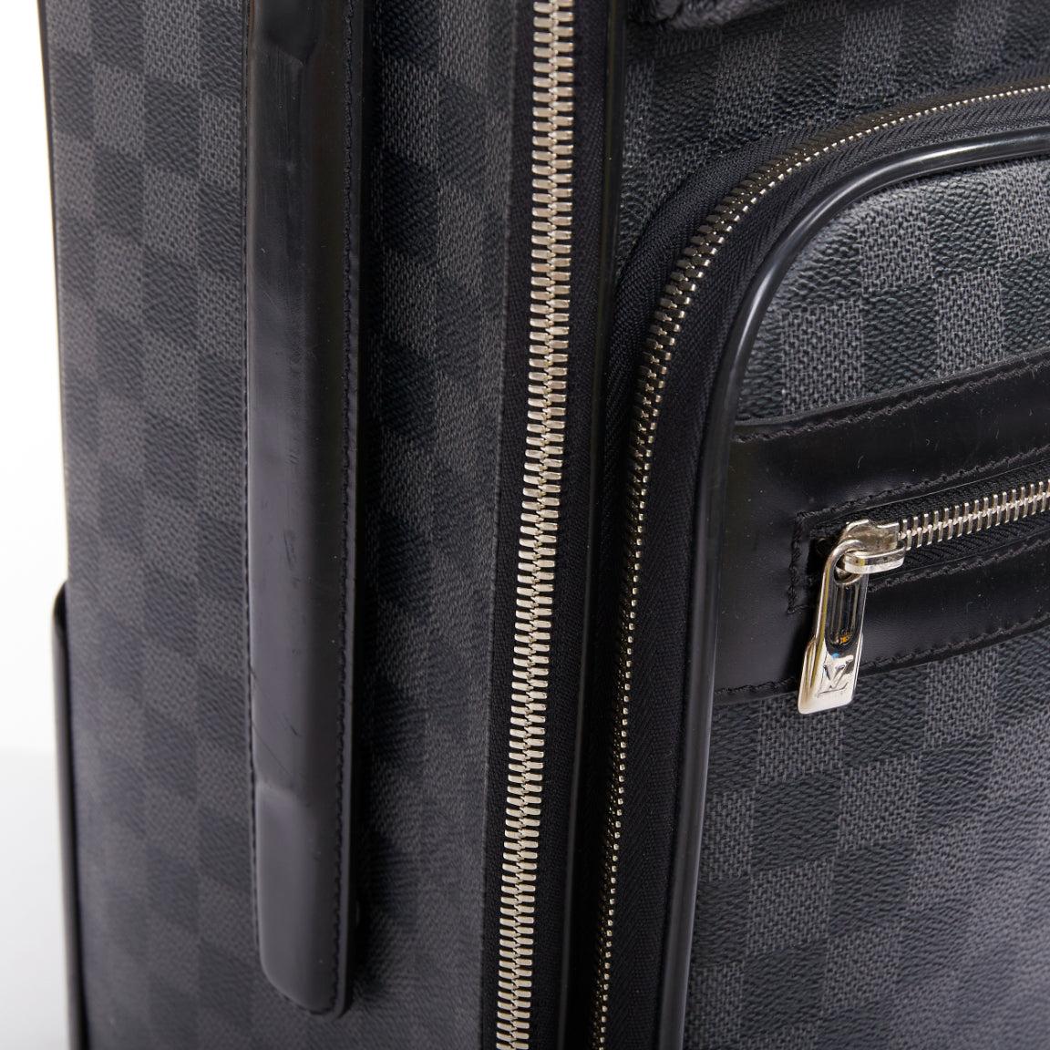 LOUIS VUITTON Damier Graphite Pegase Legere 55 schwarzes Canvas Business Gepäck im Angebot 4