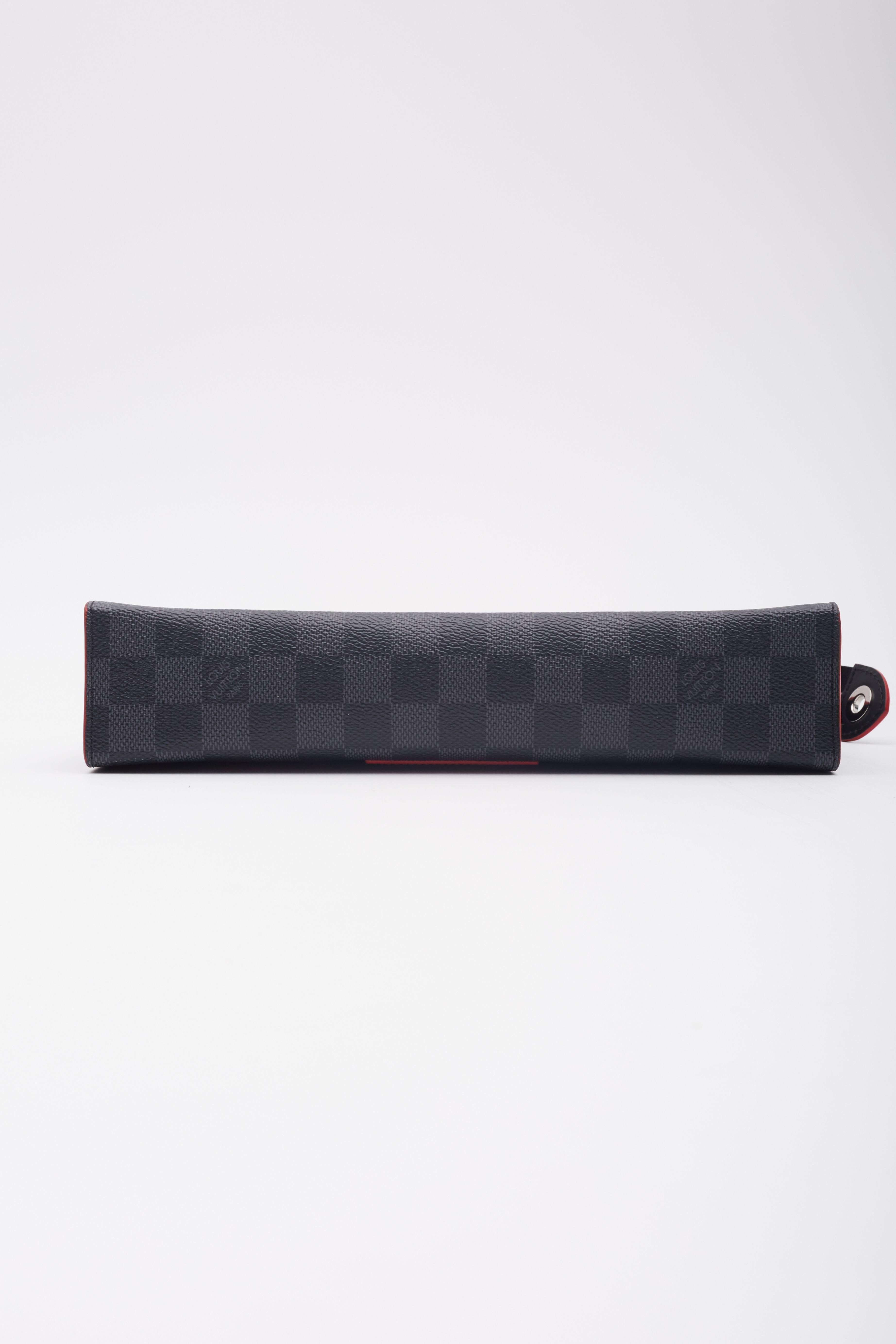 Louis Vuitton Damier Graphite Pochette Voyage Mm Clutch Bag 1