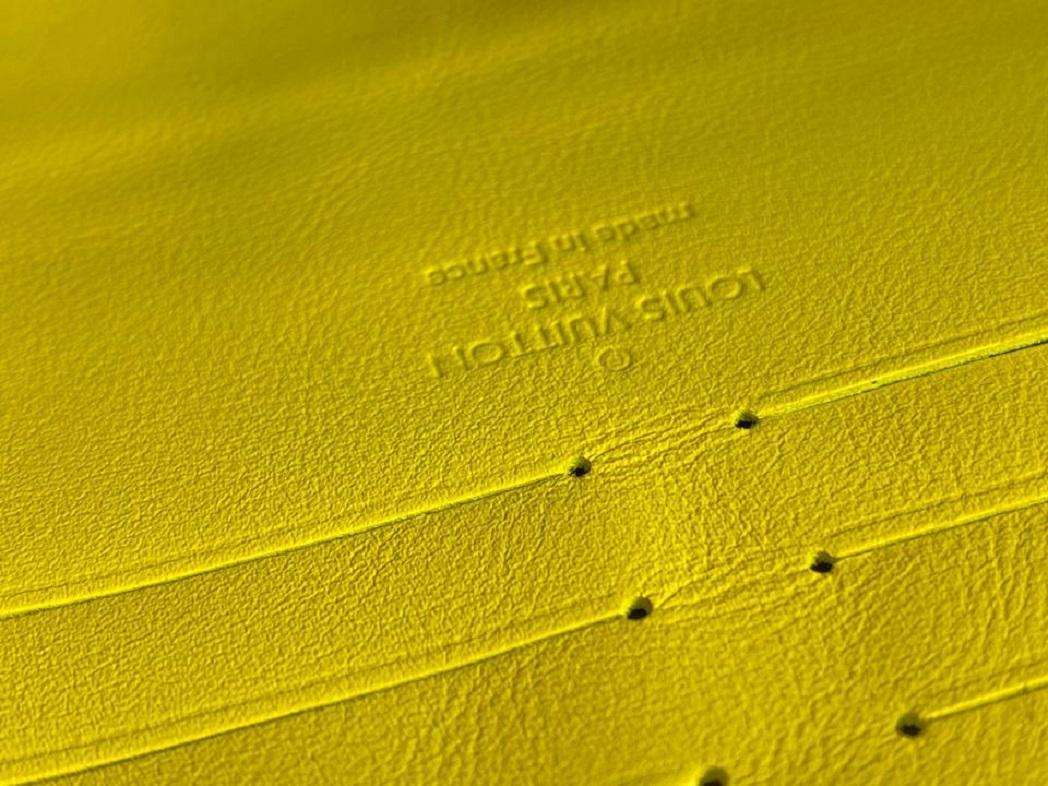 Louis Vuitton Damier Graphite Pochette Voyage MM Zip Clutch Yellow Stripe 862045 For Sale 3