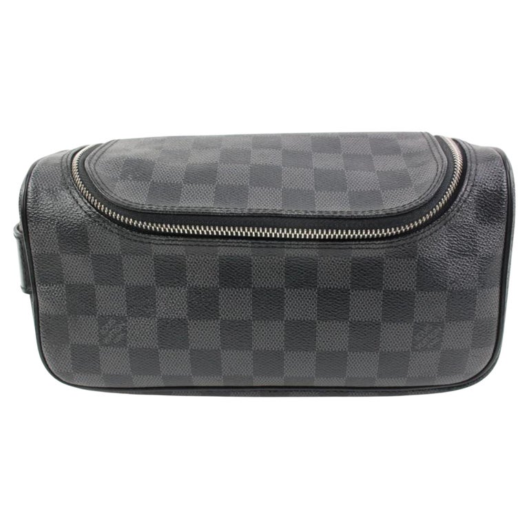 Louis Vuitton Damier Graphite Toiletry Pouch Cosmetic Case Travel Dopp  48lv314s For Sale at 1stDibs