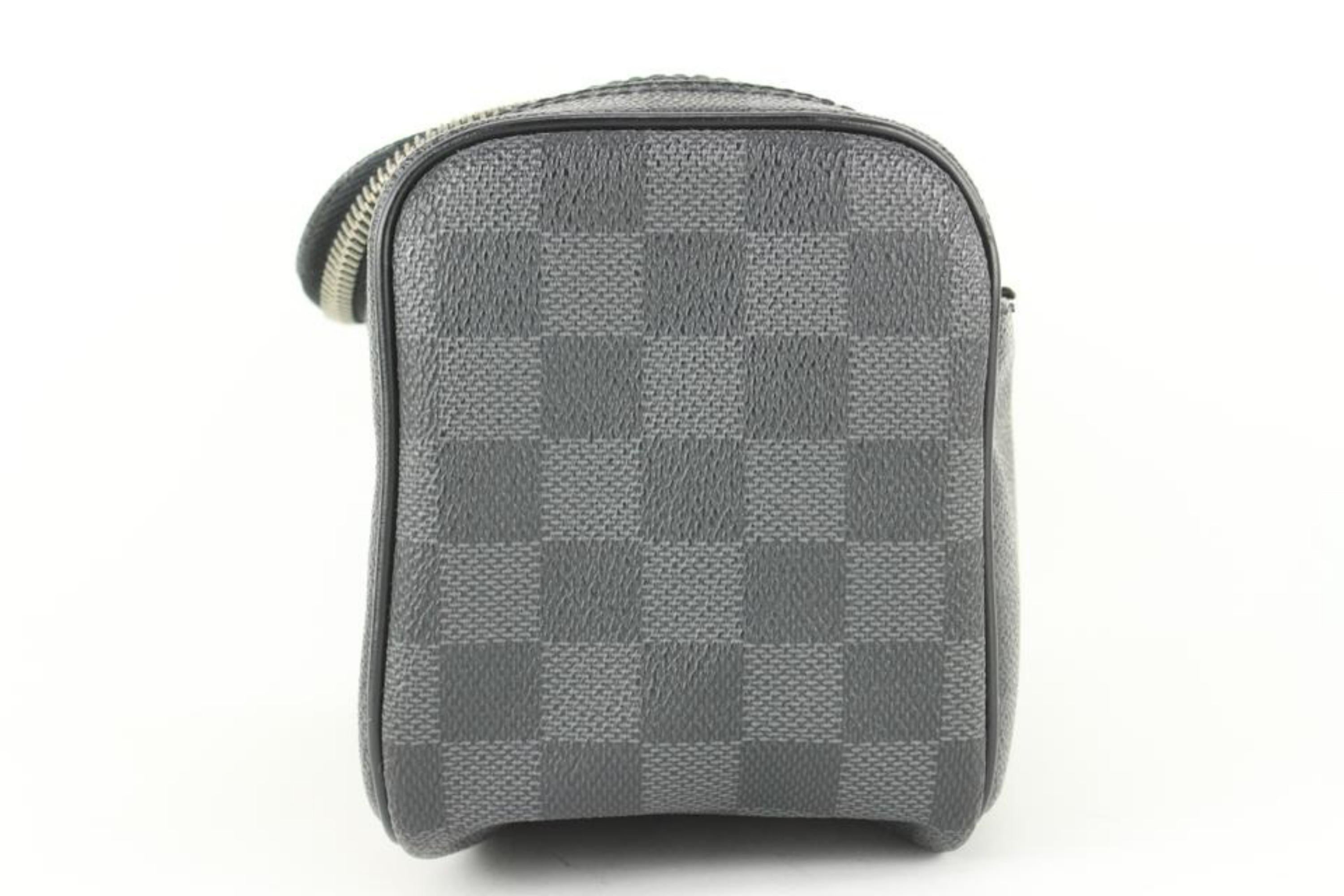 valentino black dopp case