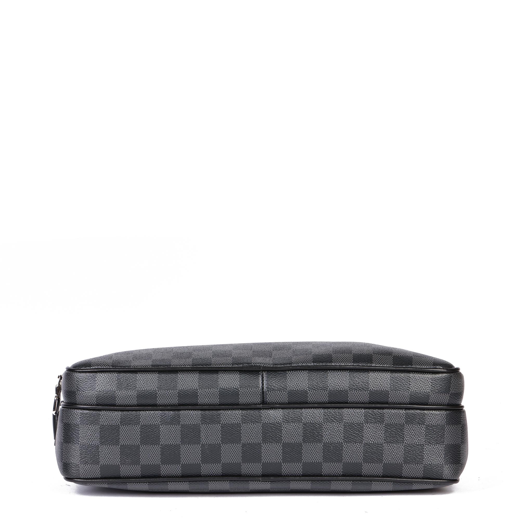 Black LOUIS VUITTON Damier Graphite Trocadero Messenger PM