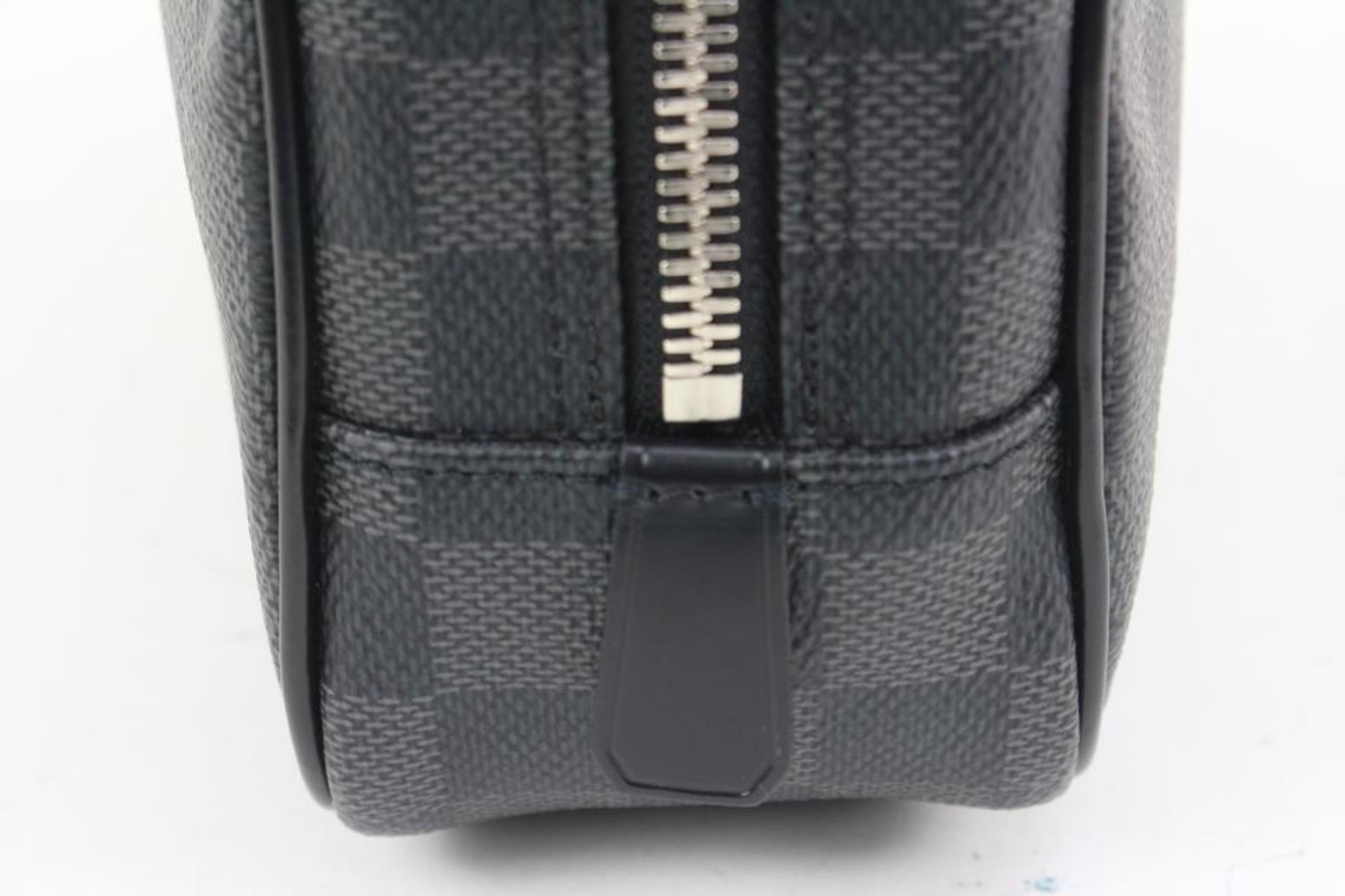 Louis Vuitton Damier Graphite Trouse GM Toiletry Pouch Cosmetic Case  16lz426s 1