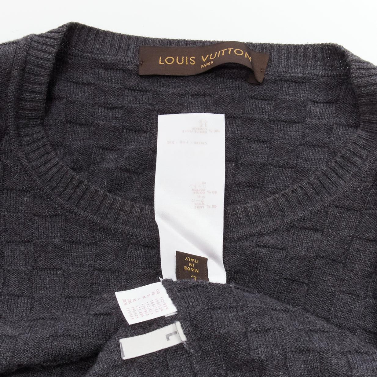 LOUIS VUITTON Damier gris laine coton carreaux LV cuir patch pull L en vente 3