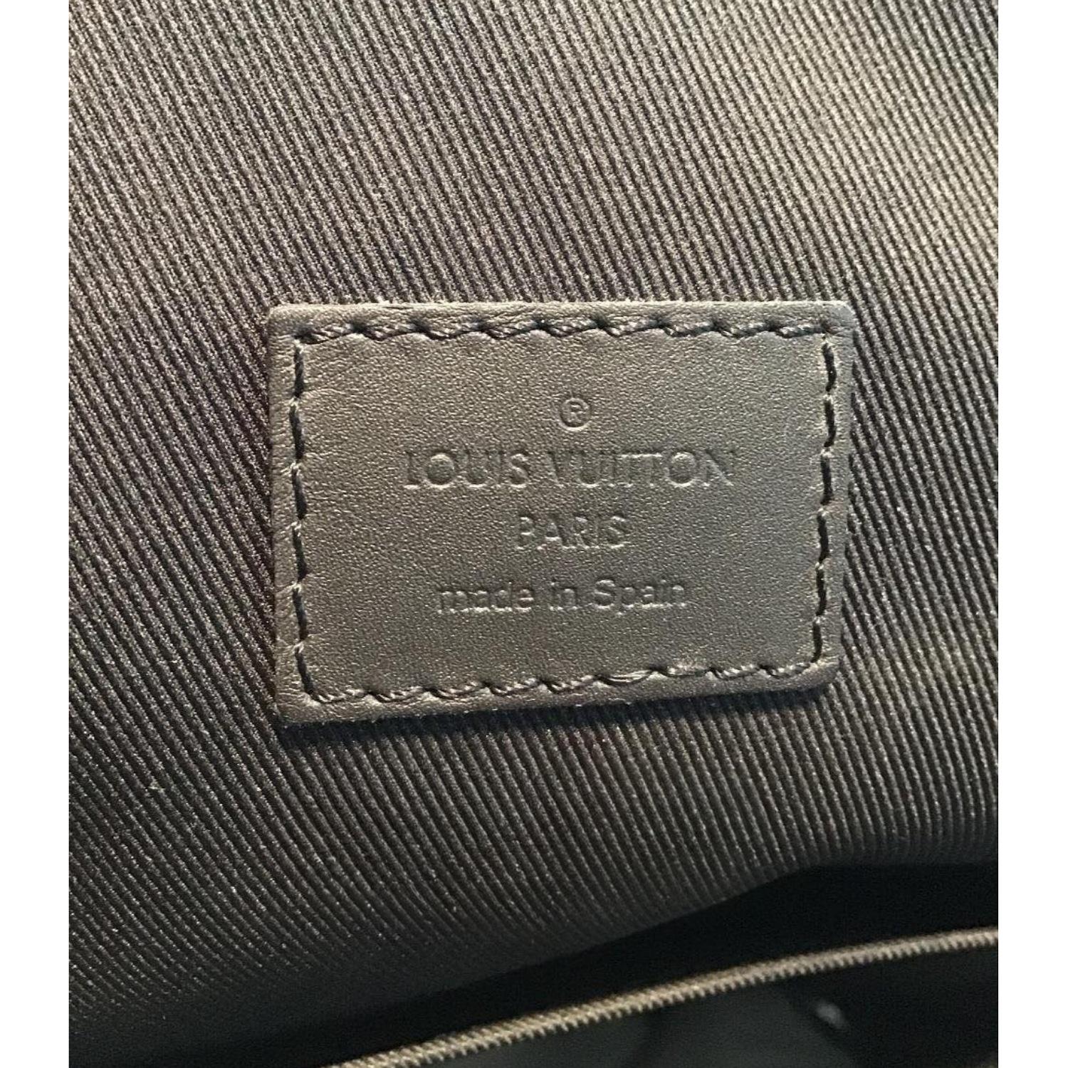Louis Vuitton Damier Infini Avenue Sling Bag Onyx en vente 4