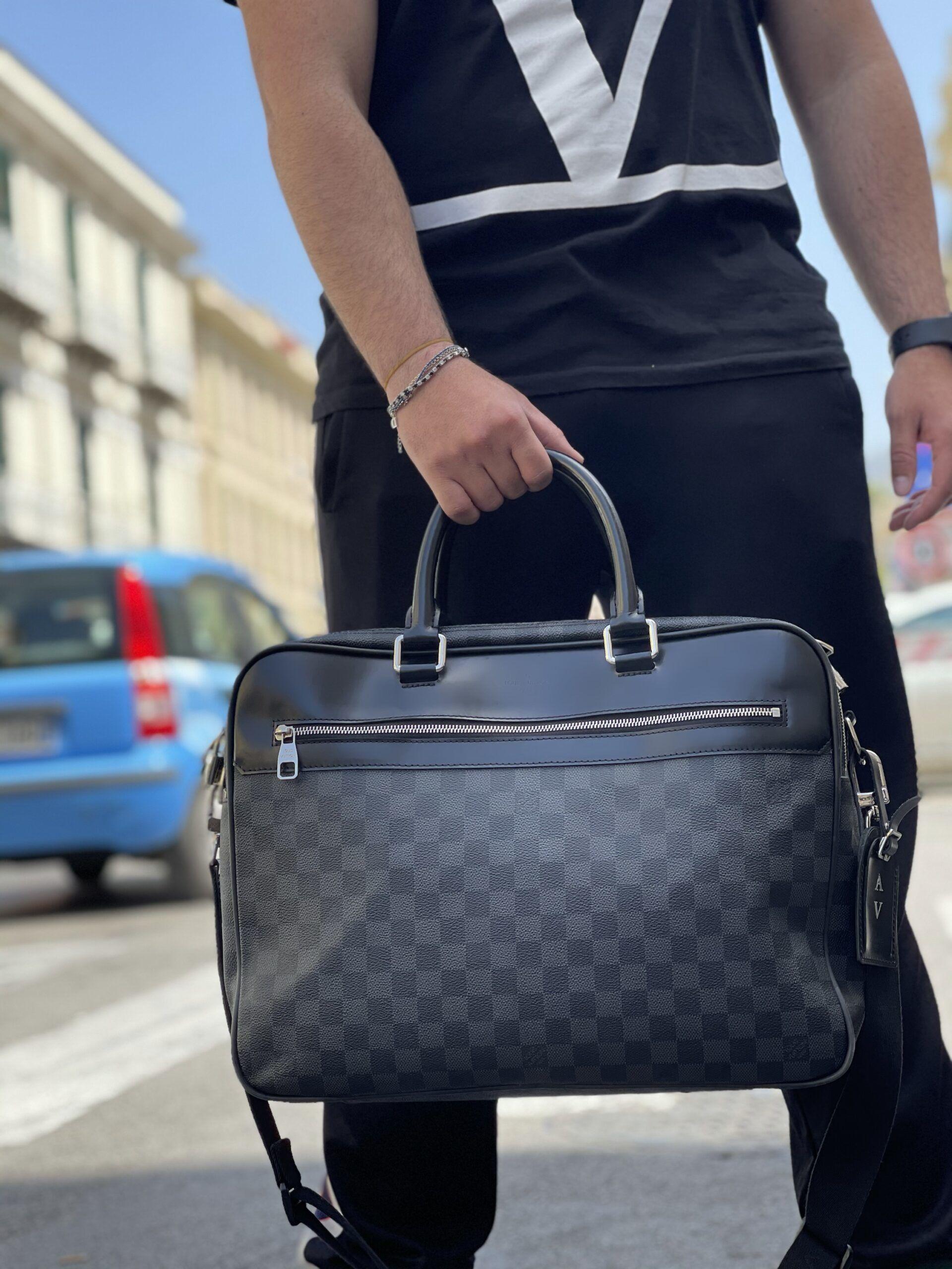 Louis Vuitton Damier Leather Shoulder Bag  5