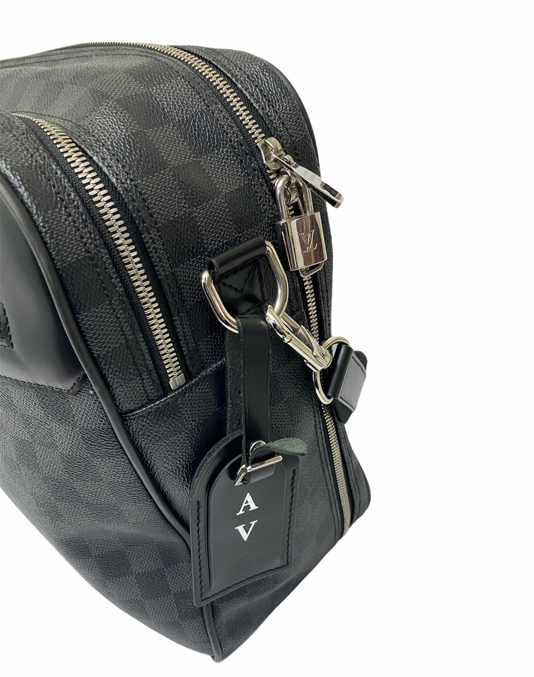 Black Louis Vuitton Damier Leather Shoulder Bag 