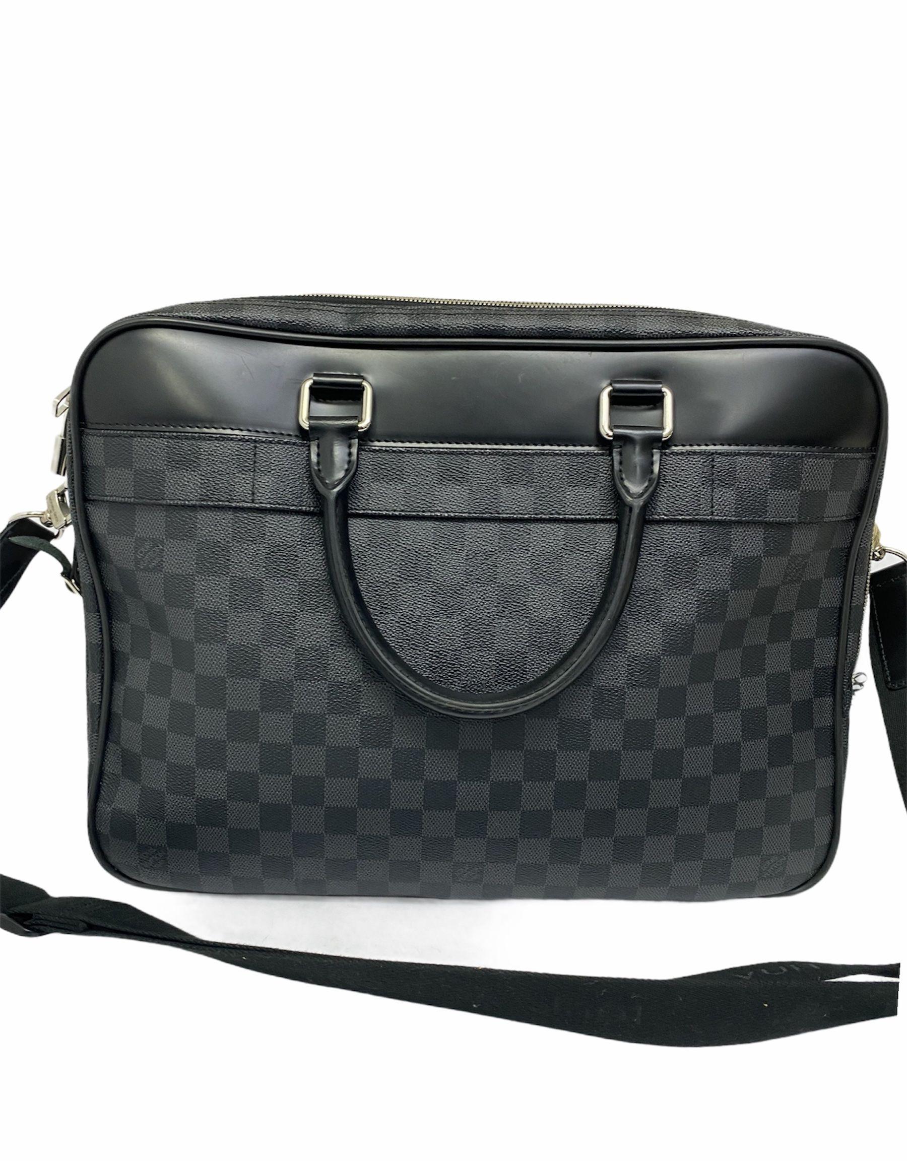 Louis Vuitton Damier Leather Shoulder Bag In Excellent Condition In Torre Del Greco, IT