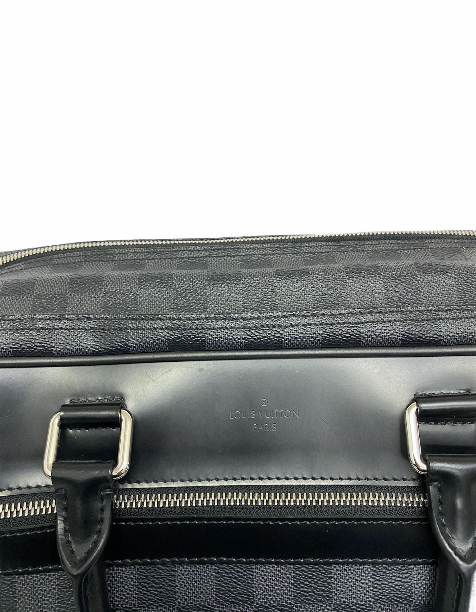 Men's Louis Vuitton Damier Leather Shoulder Bag