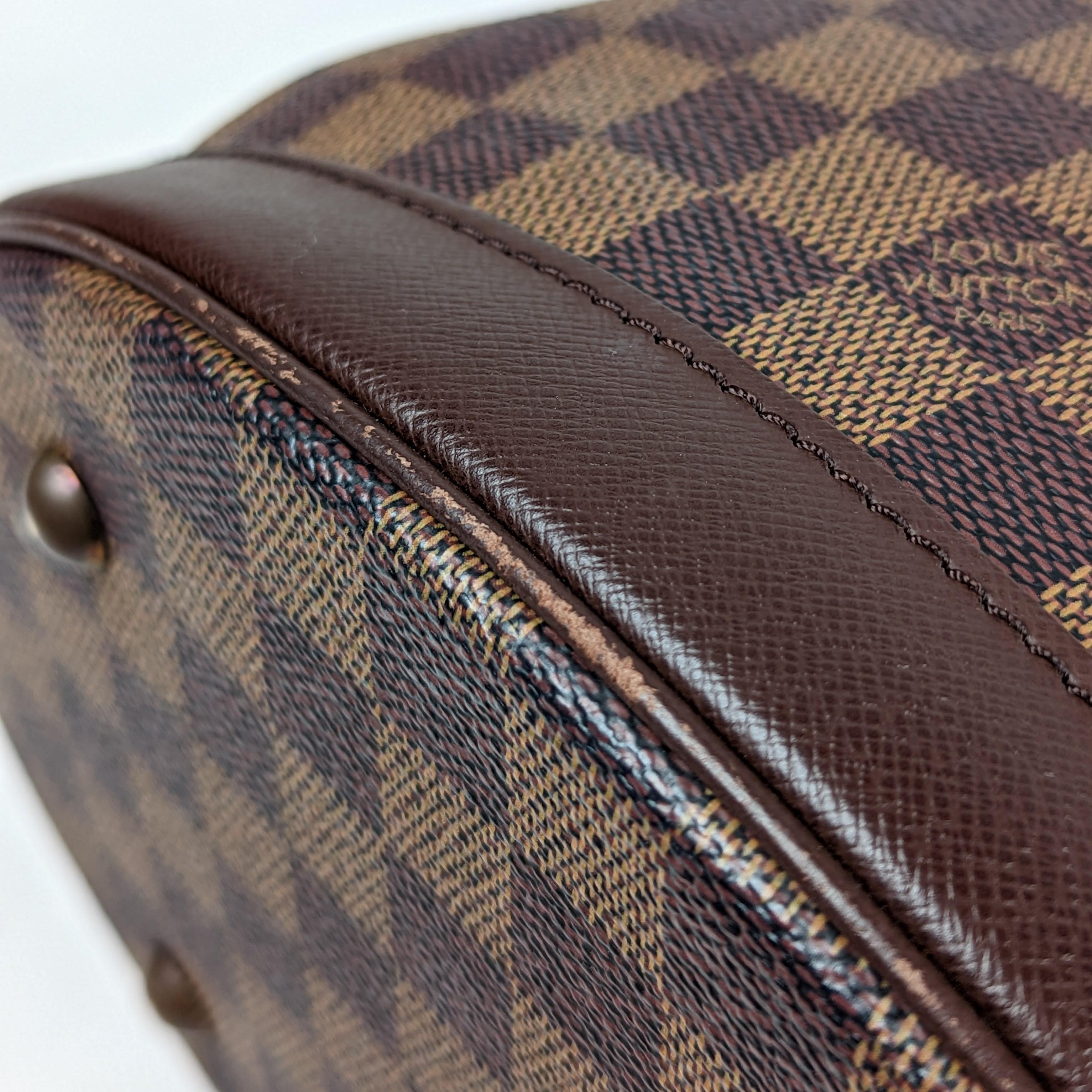 Louis Vuitton Damier Marais Bucket Bag in Leather 9