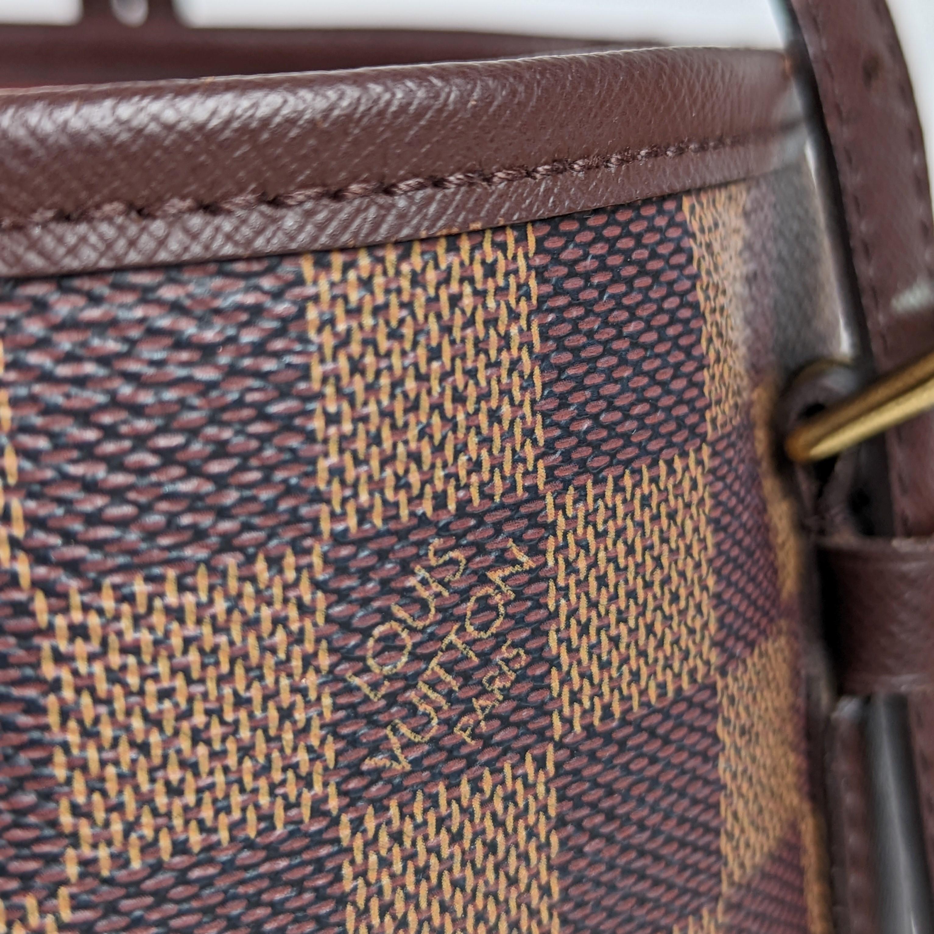 Louis Vuitton Damier Marais Bucket Bag in Leather 5
