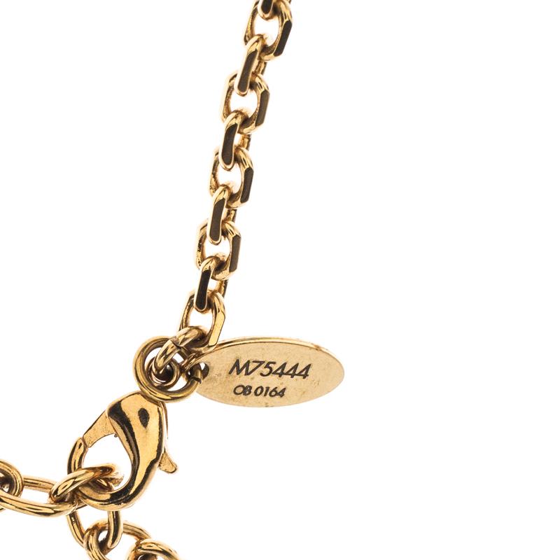 Louis Vuitton Damier Monogram Faux Pearl Gold Tone Chain Link Charm Necklace In Good Condition In Dubai, Al Qouz 2
