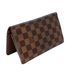 Louis Vuitton Damier Monogram GM Travel Checkbook Wallet LV-1202P-0001