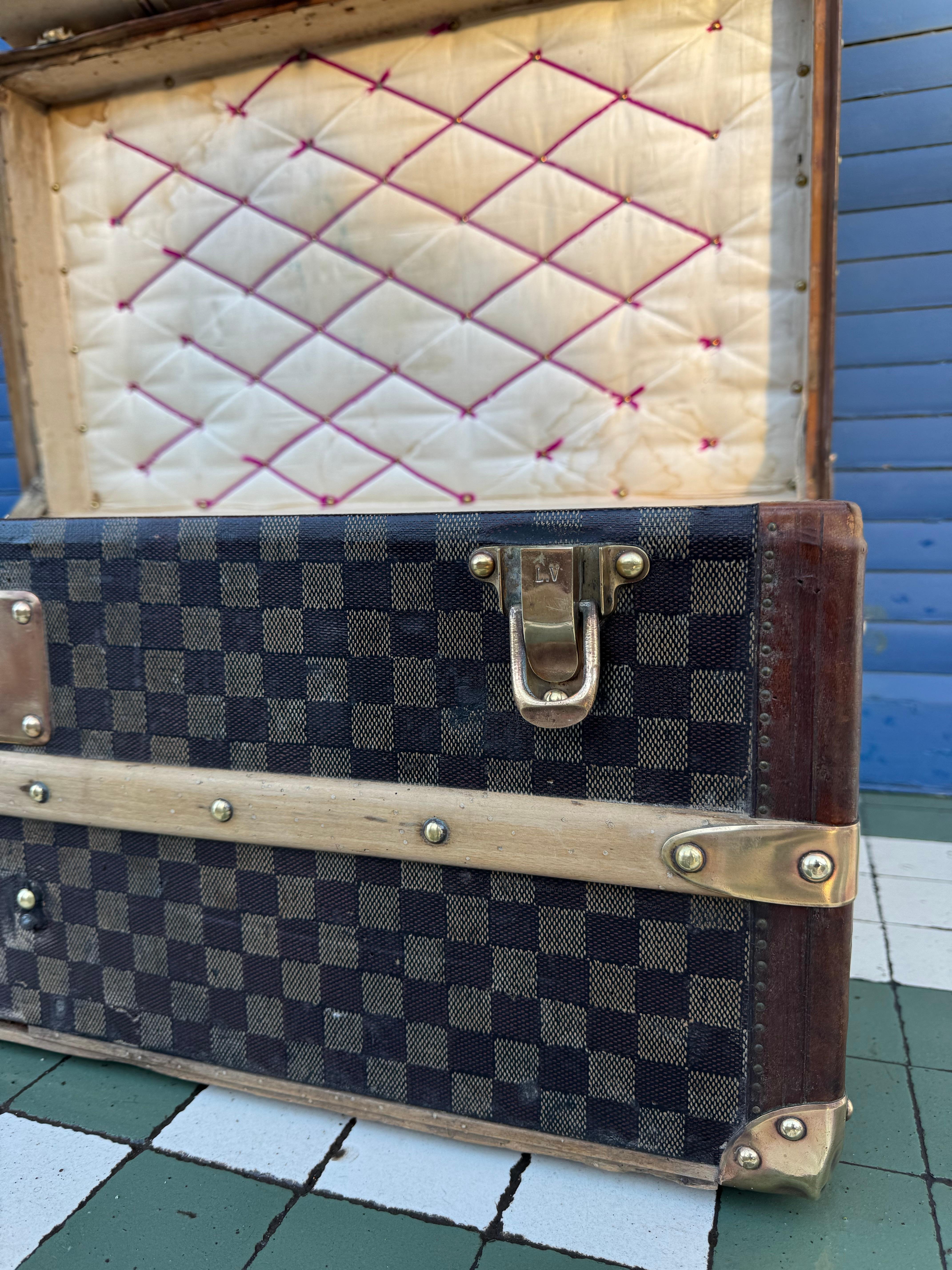 Louis Vuitton Damier Travel Trunk 1889 im Angebot 8