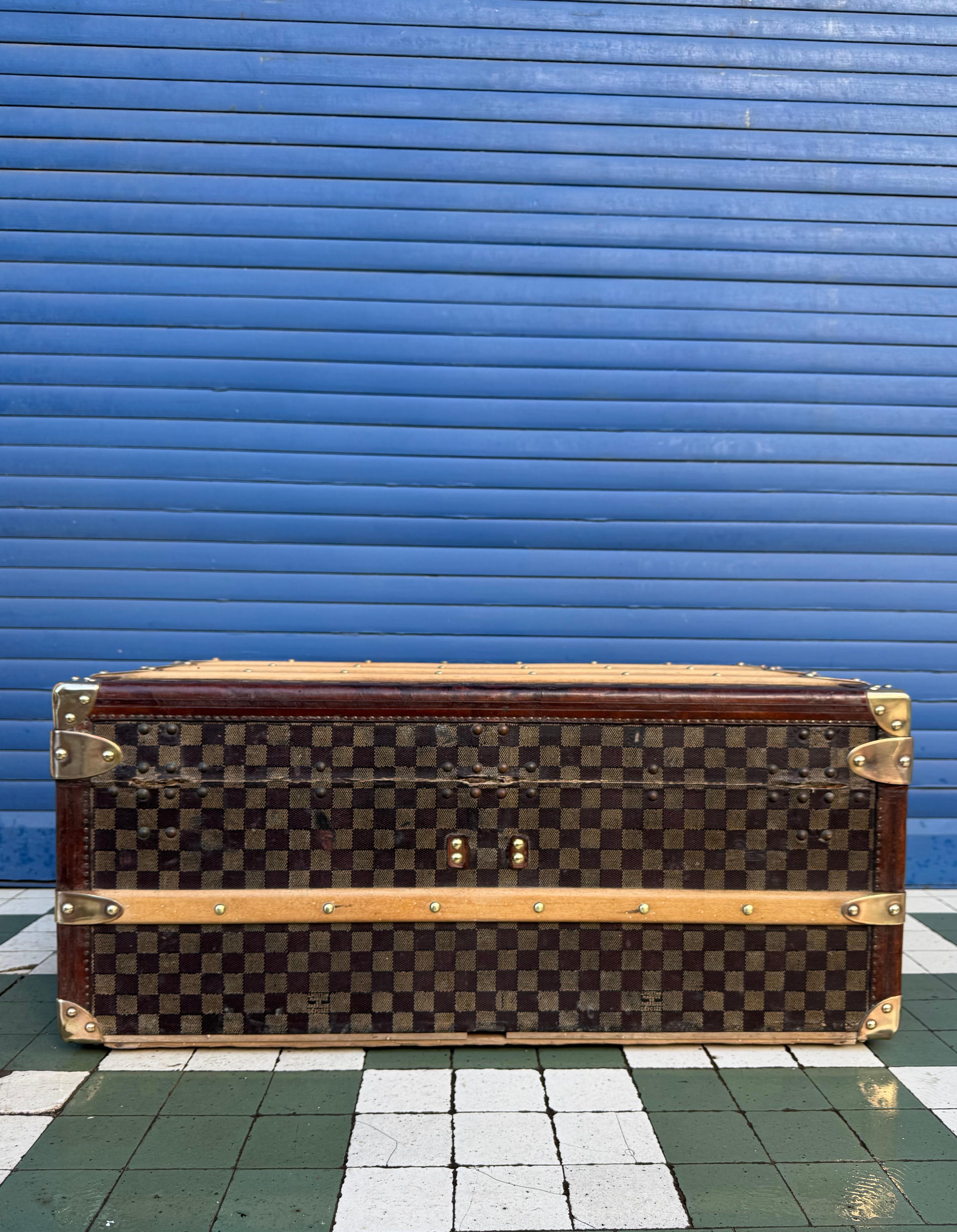 Louis Vuitton Damier Travel Trunk 1889 (Schwarz) im Angebot