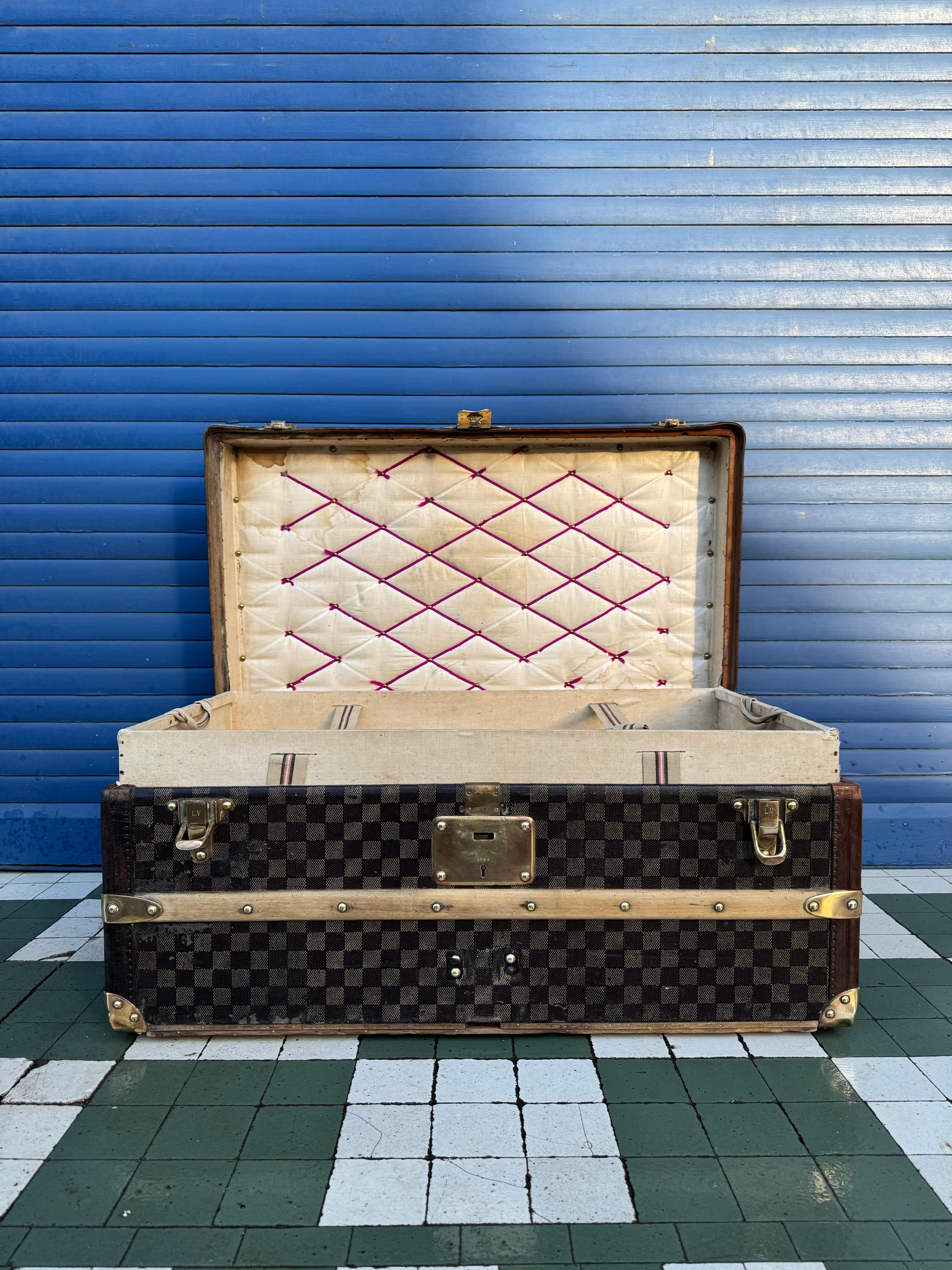 Louis Vuitton Damier Travel Trunk 1889 im Angebot 4