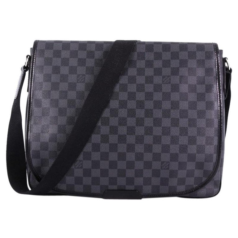 Louis Vuitton Damier Graphite Laptop Renzo Messenger Bag Louis