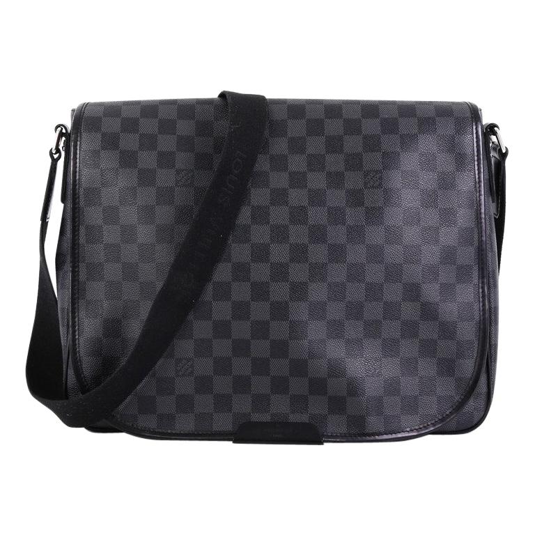 Louis Vuitton Daniel Messenger Bag Damier Graphite GM