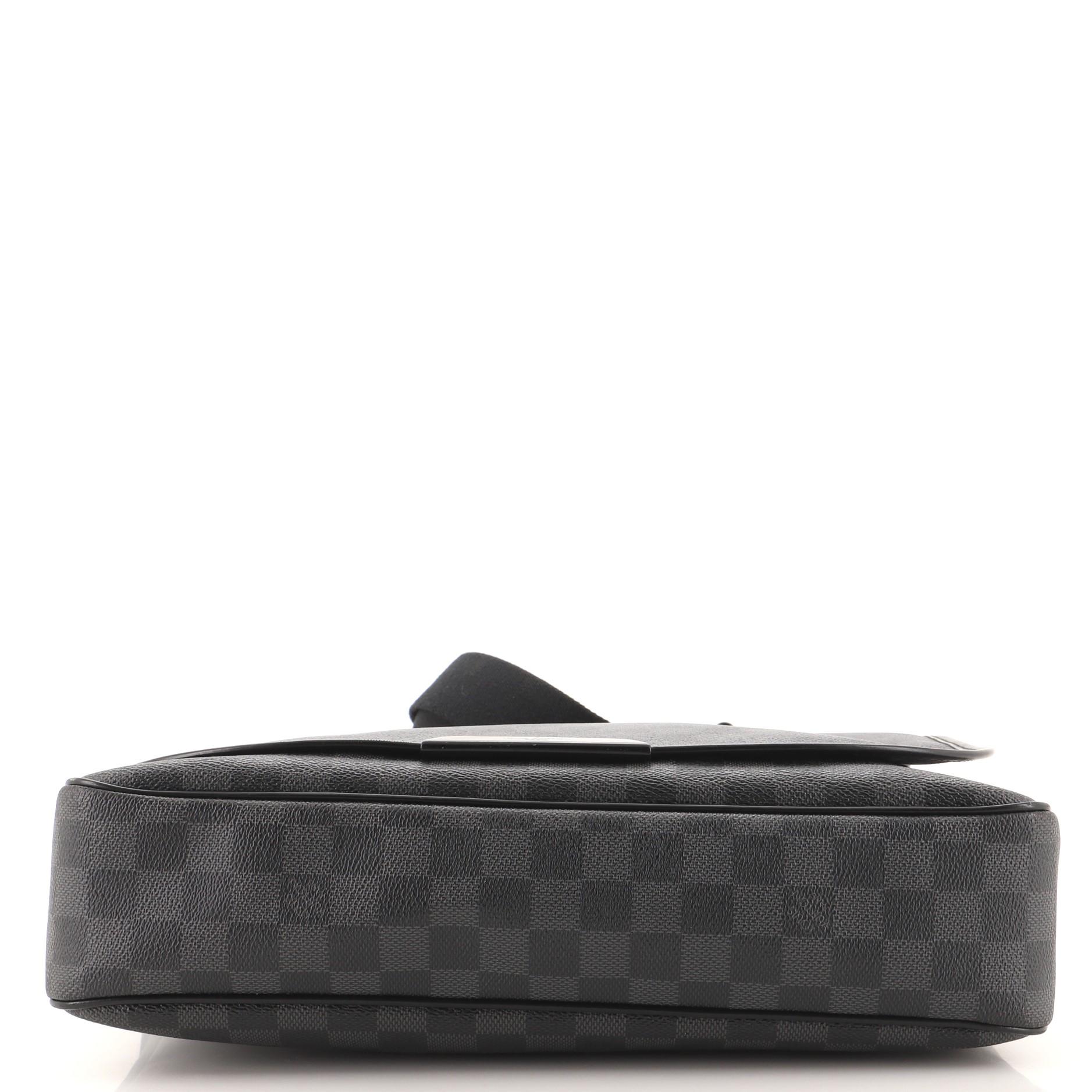 Black Louis Vuitton Daniel Messenger Bag Damier Graphite MM