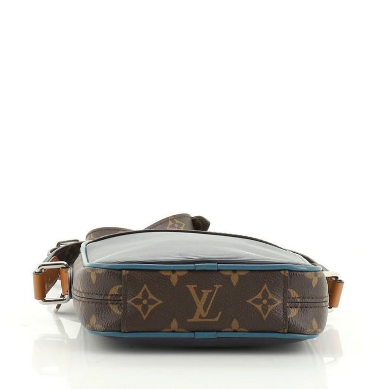 Danube leather bag Louis Vuitton Navy in Leather - 35274694