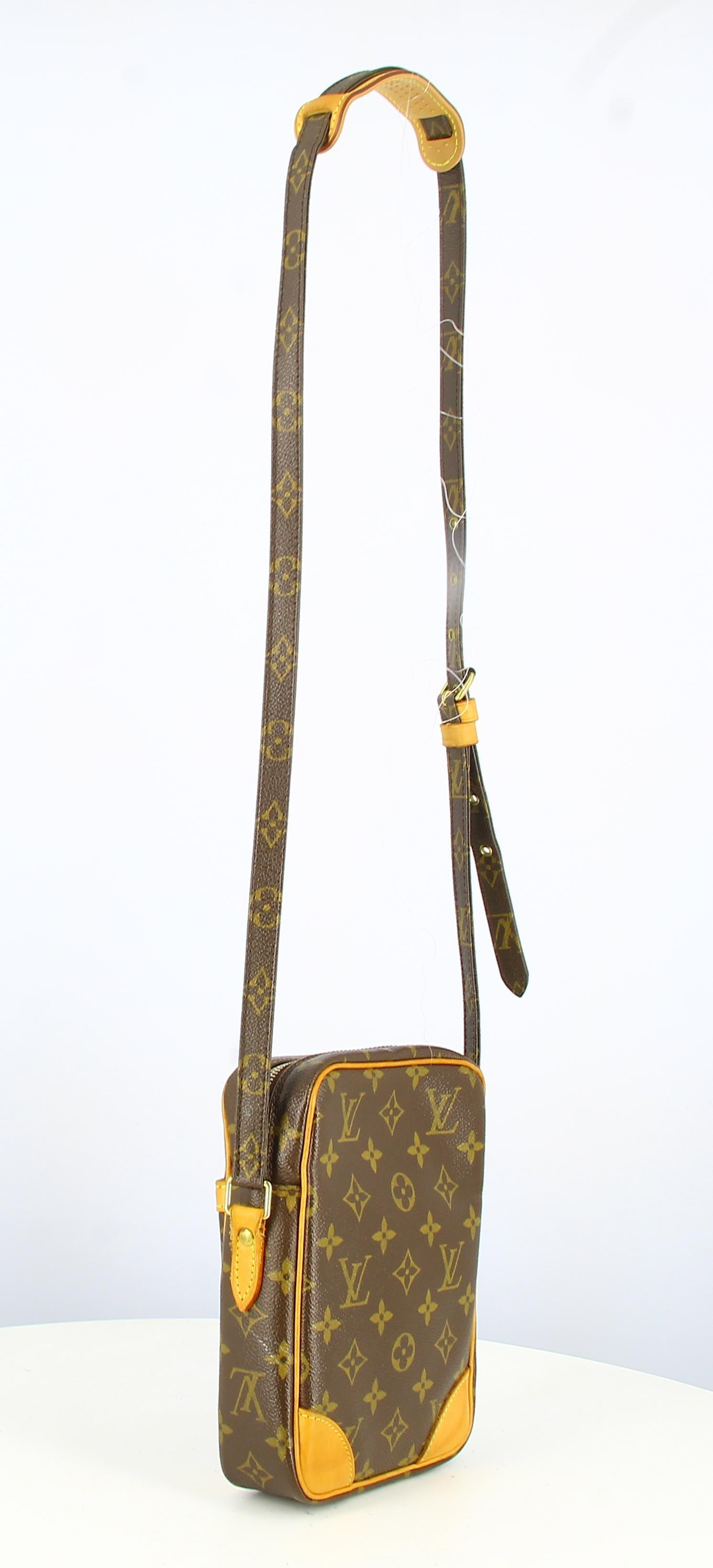 Louis Vuitton Danube Monogram Shoulder Bag  In Good Condition In PARIS, FR