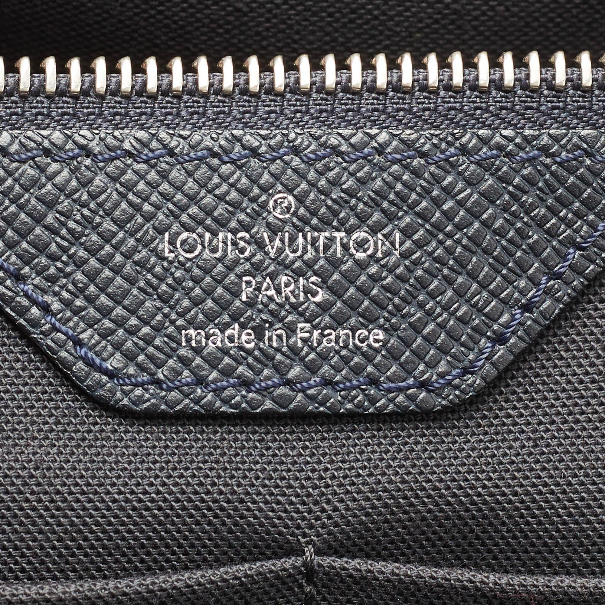 Louis Vuitton Dark Blue Taiga Leather Vassili GM Bag 6