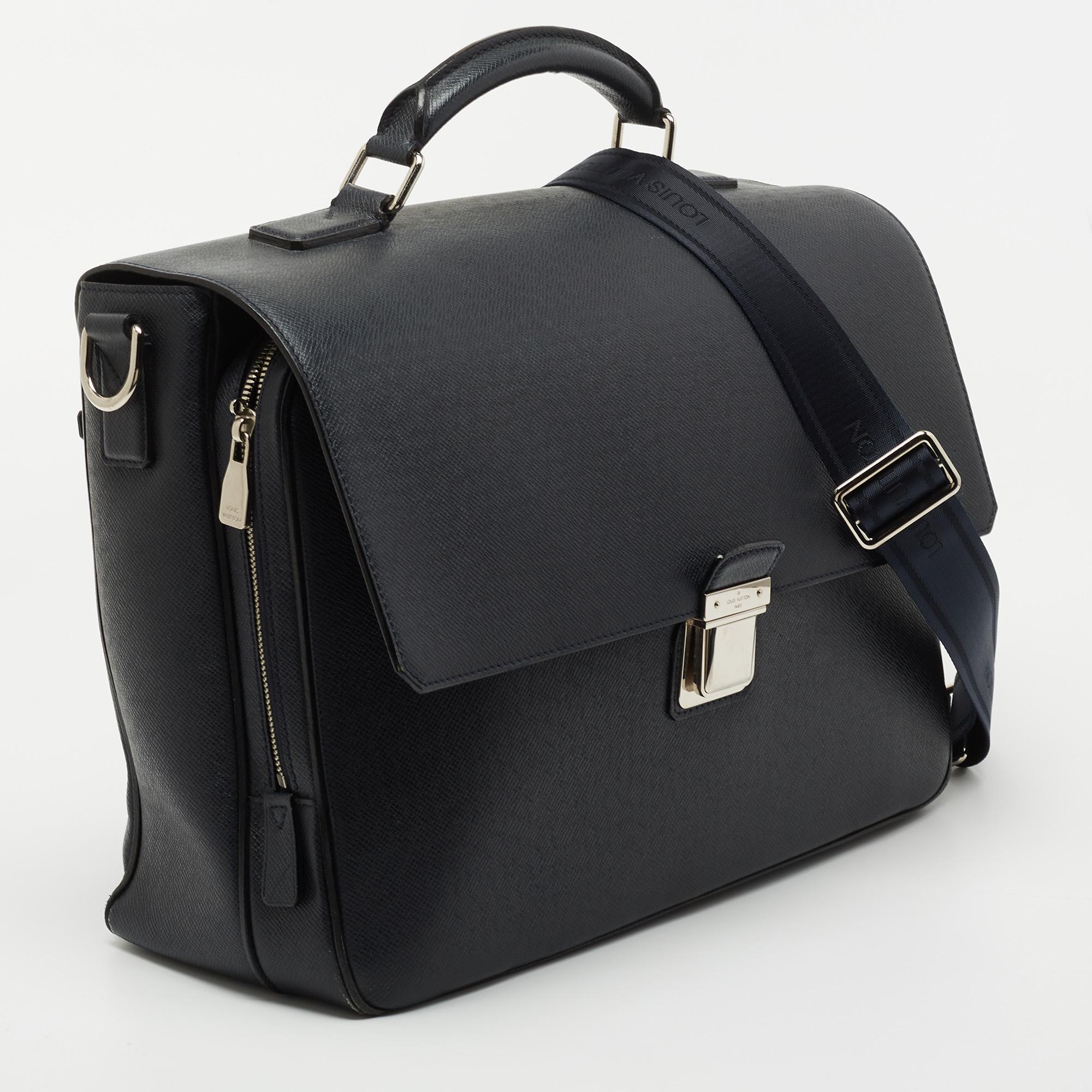 Men's Louis Vuitton Dark Blue Taiga Leather Vassili GM Bag