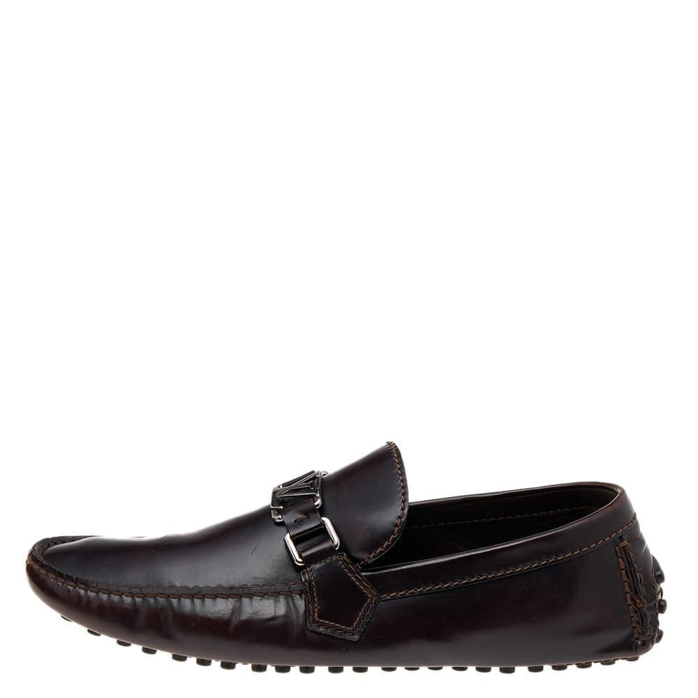 Loafers like these ones from Louis Vuitton are worth every penny because they epitomize both comfort and style. Crafted from dark brown leather, they carry neat stitch detailing and the signature LV on the uppers. Complete with leather insoles, this