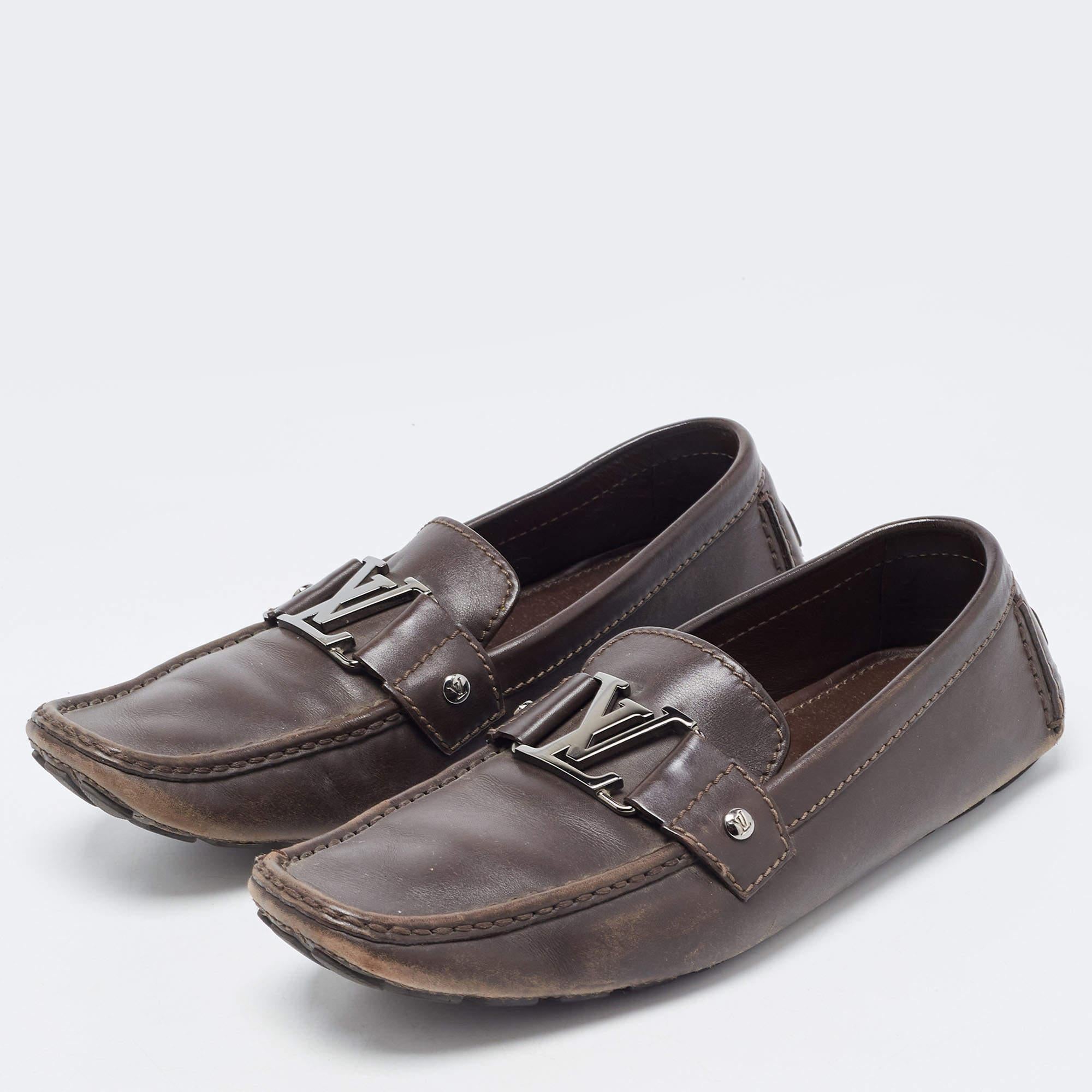Louis Vuitton Dark Brown Leather Monte Carlo Loafers Size 41 In Good Condition For Sale In Dubai, Al Qouz 2