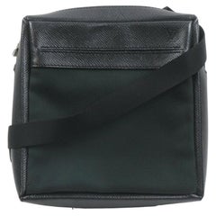 Louis Vuitton Dark Green Ardoise Taiga Leather Beloukha Messenger Bag 863045