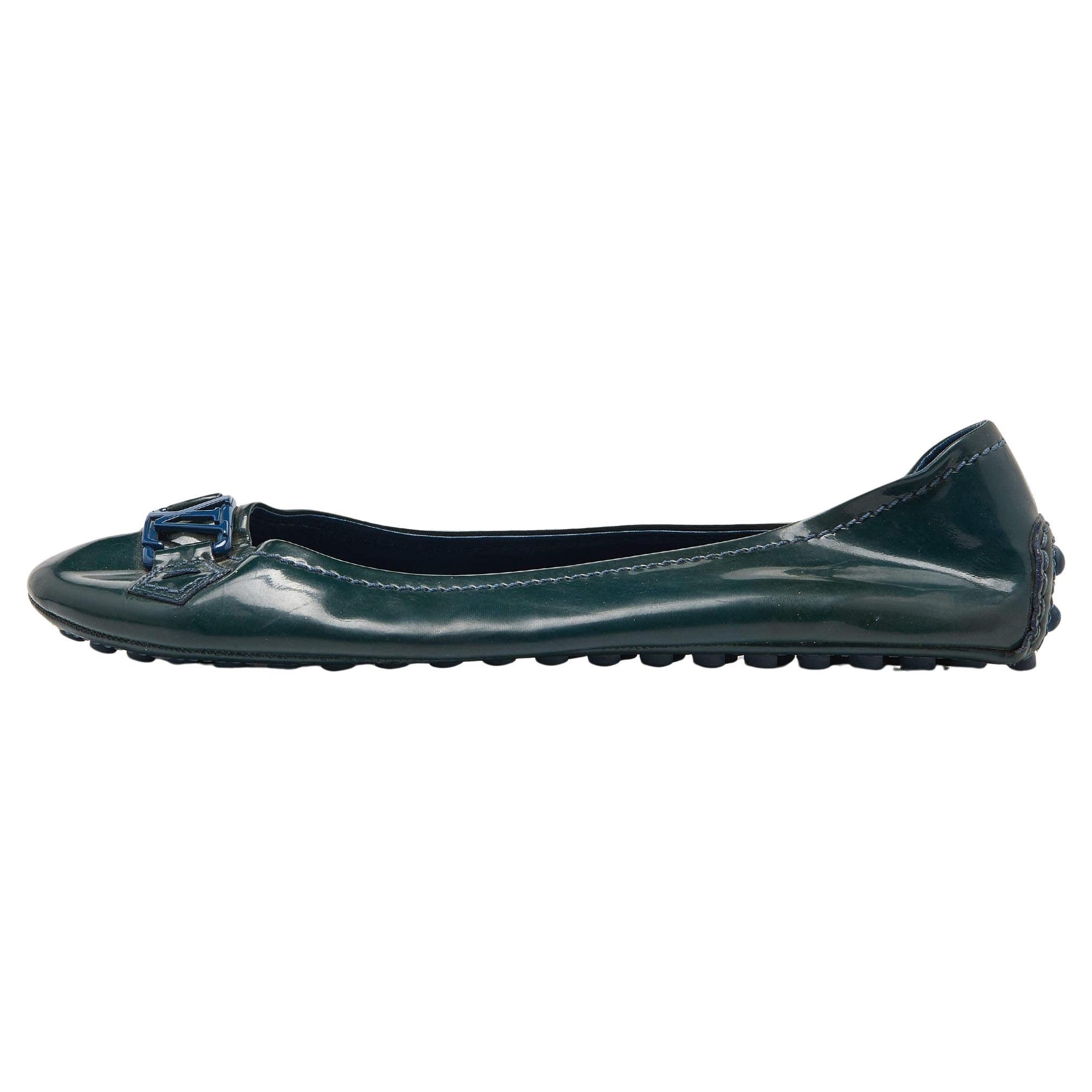 Louis Vuitton Dark Green Patent Leather Oxford Ballet Flats Size 39.5 For Sale