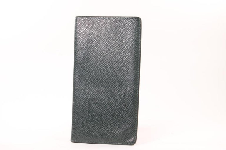 LOUIS VUITTON 100% Authentic XL 19" Travel Taiga Leather
