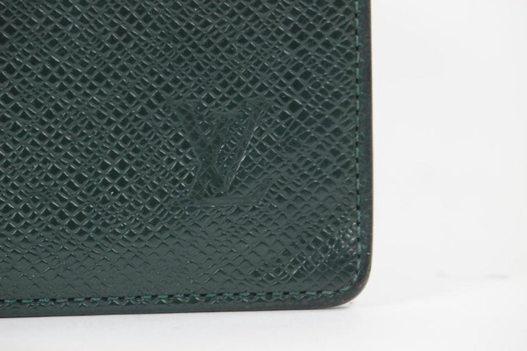 Louis Vuitton Dark Green Taiga Leather Brazza Wallet Long Card Holder  16lv1103 For Sale at 1stDibs