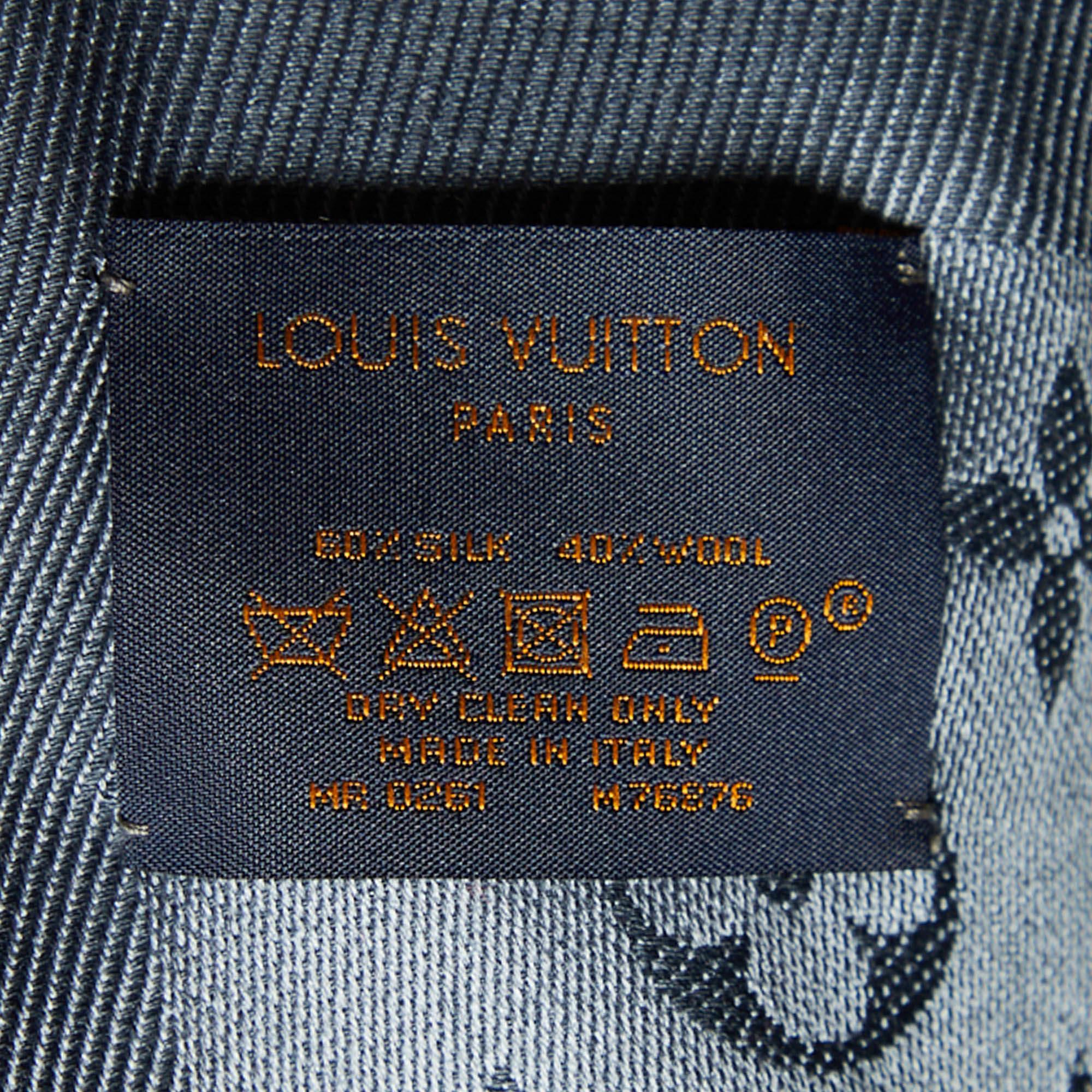 Louis Vuitton Dark Grey Monogram Silk & Wool Classique Shawl In Excellent Condition In Dubai, Al Qouz 2