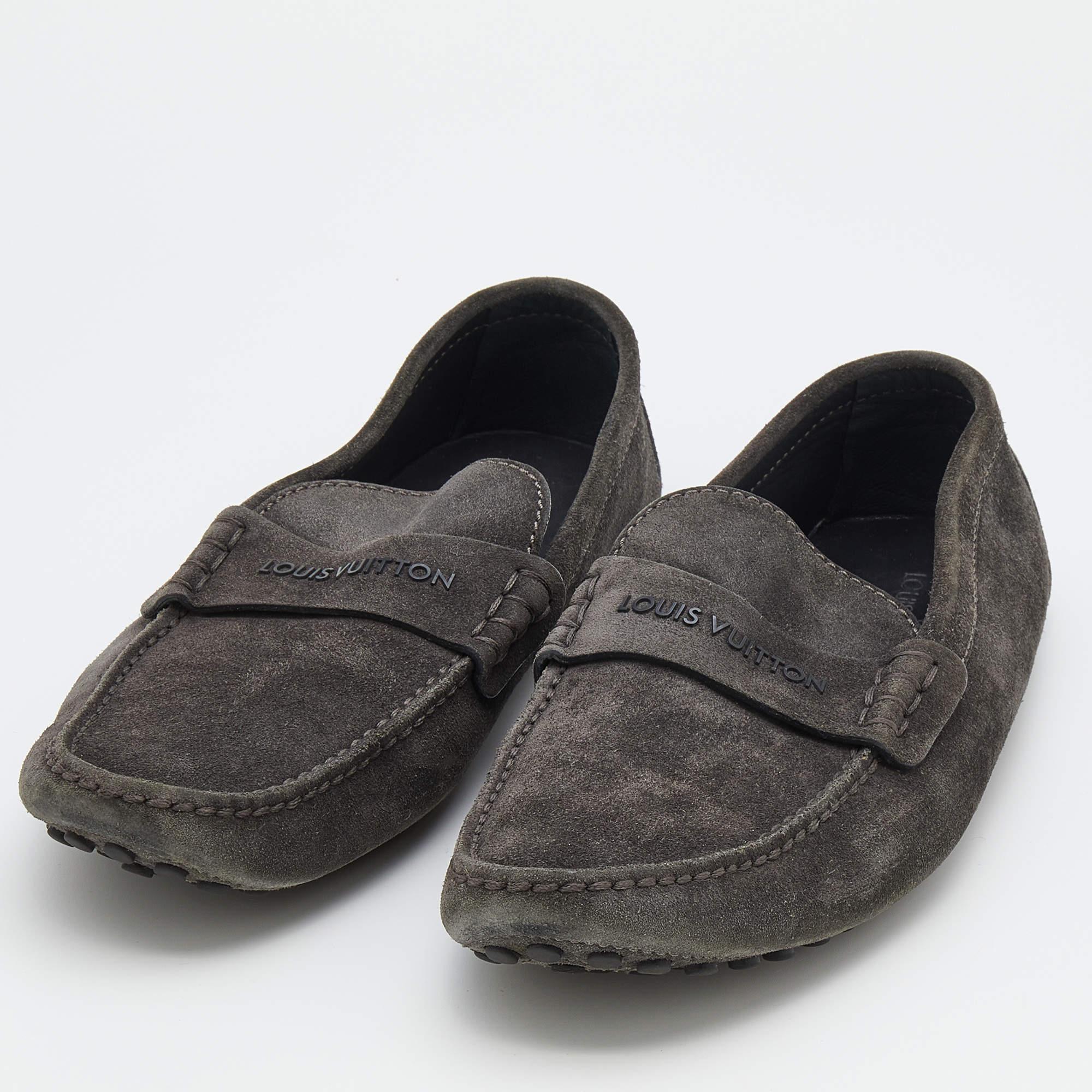 True luxury is a combination of exquisite craftsmanship and comfort that translated well into these Louis Vuitton loafers. They have been made using soft suede, topped with logo-accented penny straps, and also feature rubber pebbling on the soles.