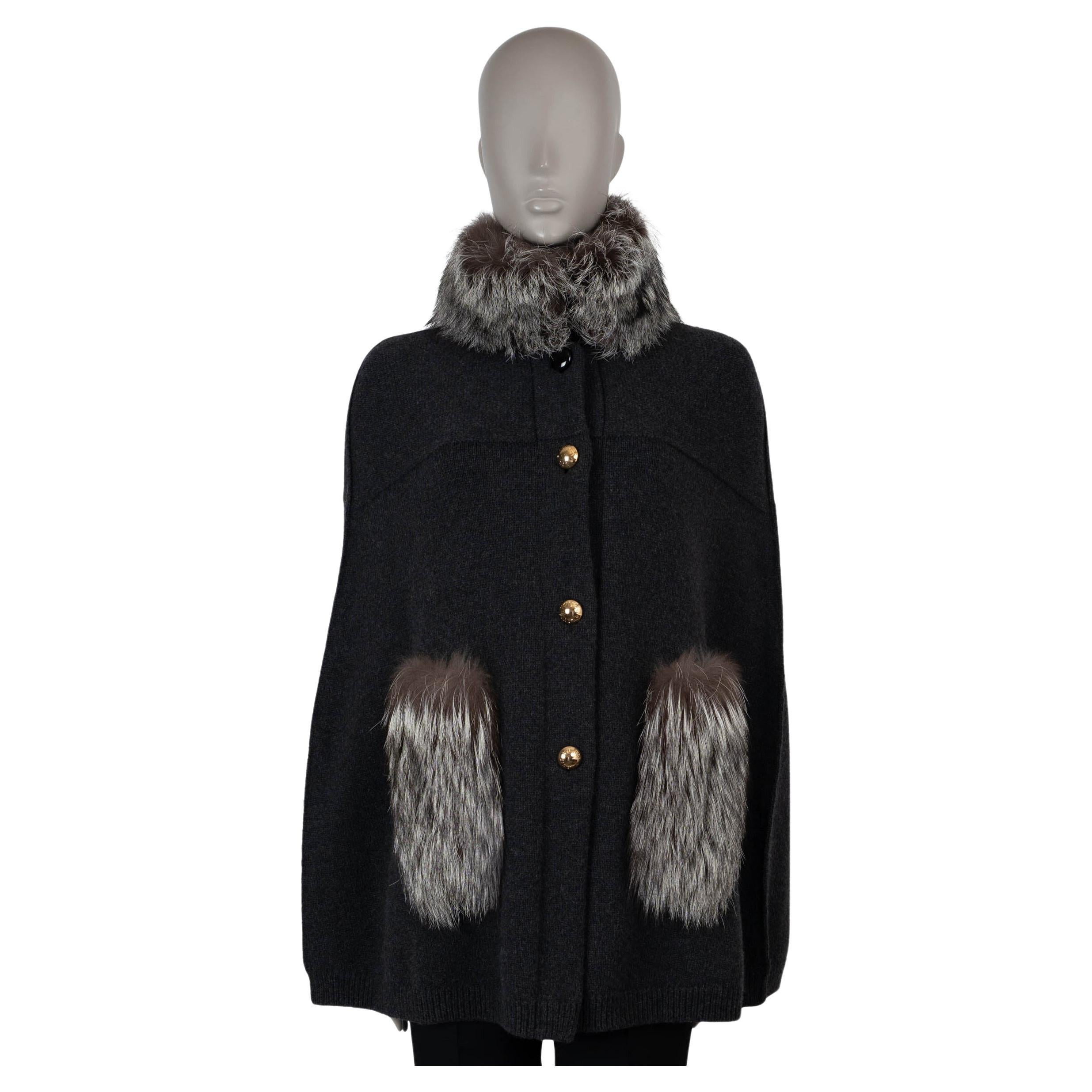 LOUIS VUITTON - Giacca con cappuccio in lana grigio scuro con bordo in pelliccia - S