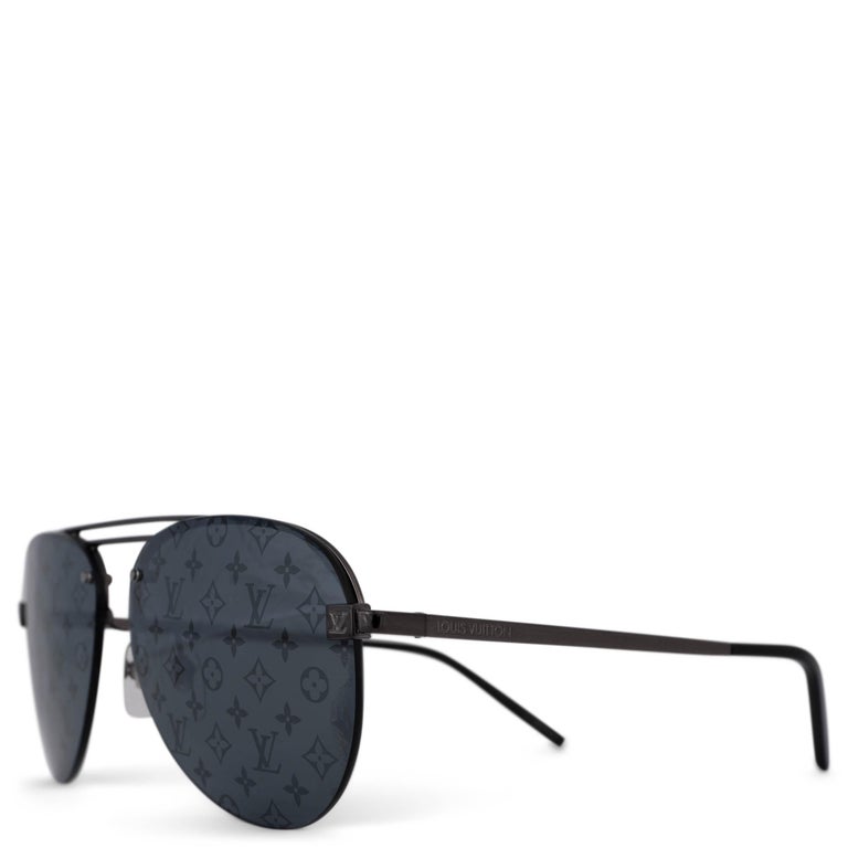 LOUIS VUITTON Dark Gun metal CLOCKWISE AVIATOR Sunglasses  display picture 1