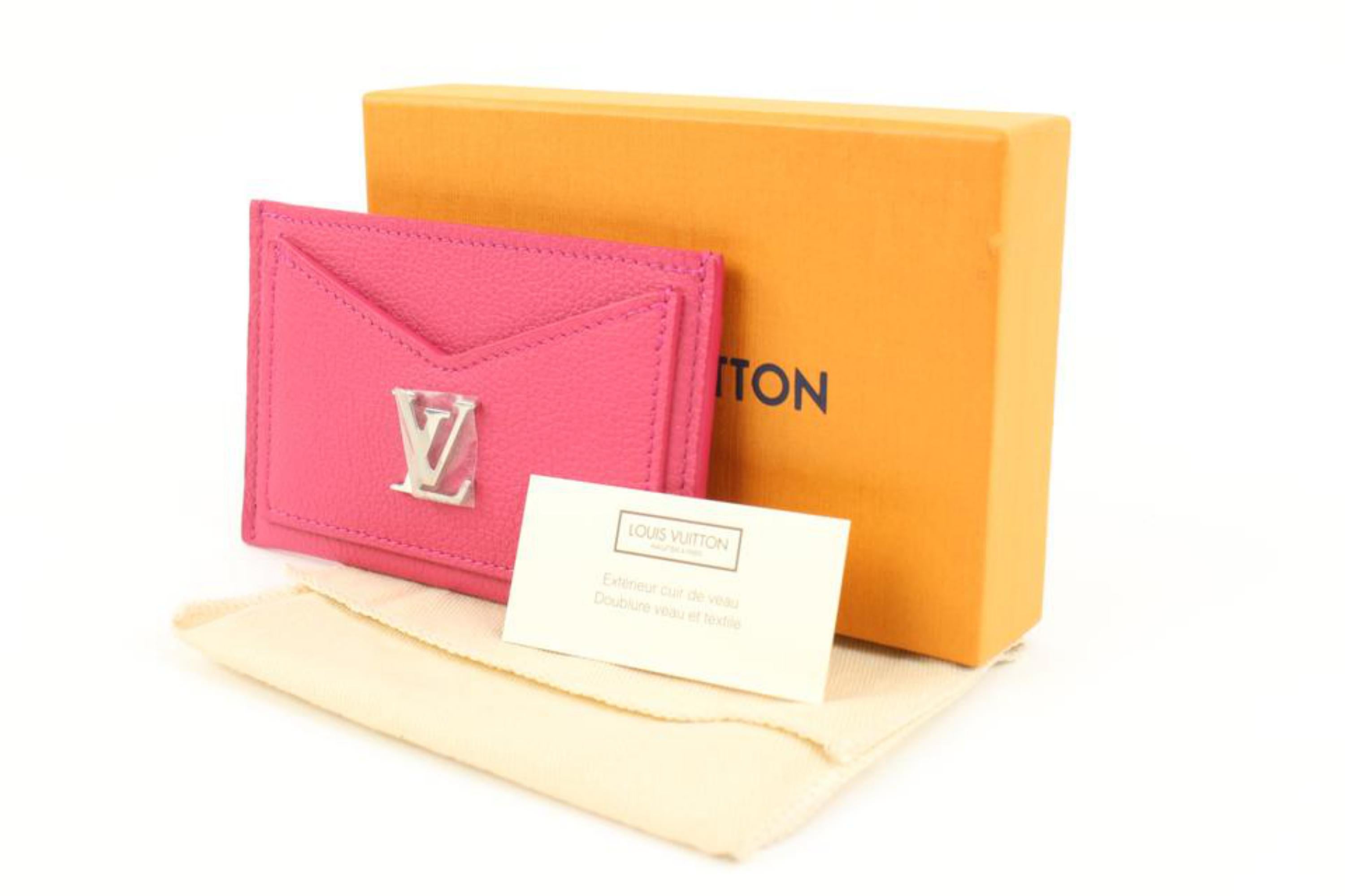 Louis Vuitton Dark Hot Pink Leather Lockme Card Holder Wallet Case 52lk32s
Date Code/Serial Number: SP4135
Made In: France
Measurements: Length:  4.4