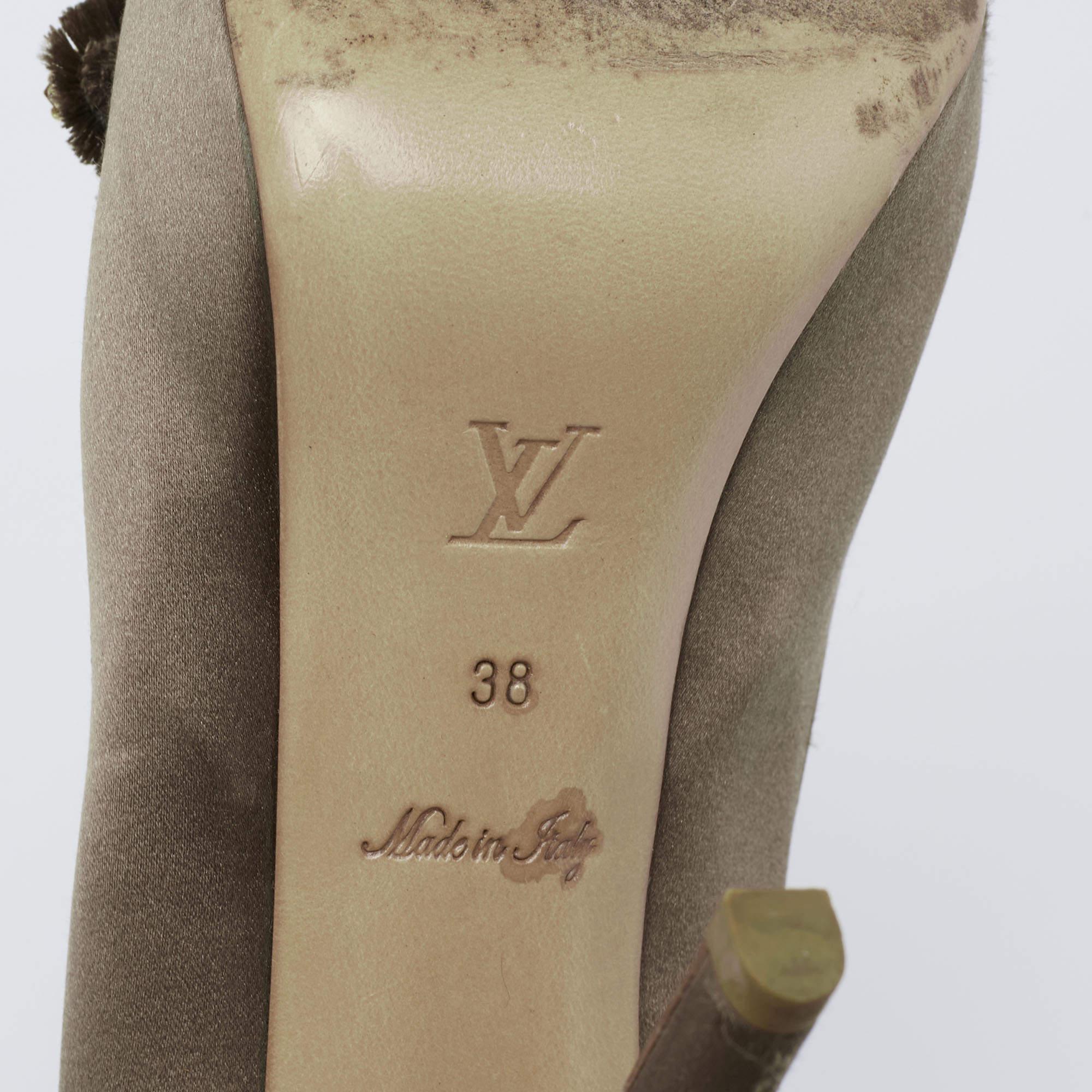 Louis Vuitton Dark Olive Green Satin Athen Open-Toe Pumps Size 38 For Sale 2